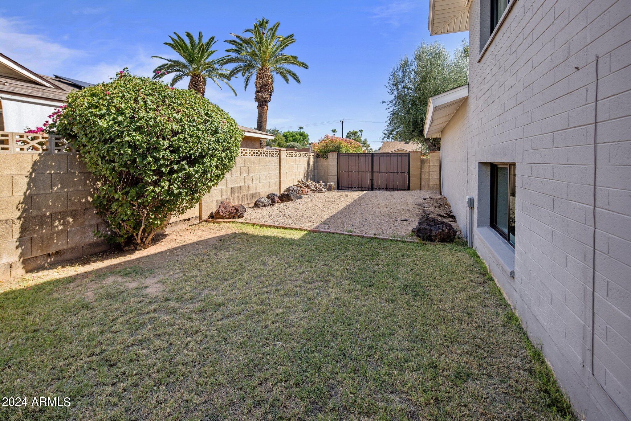 8632 E MONTEBELLO Avenue