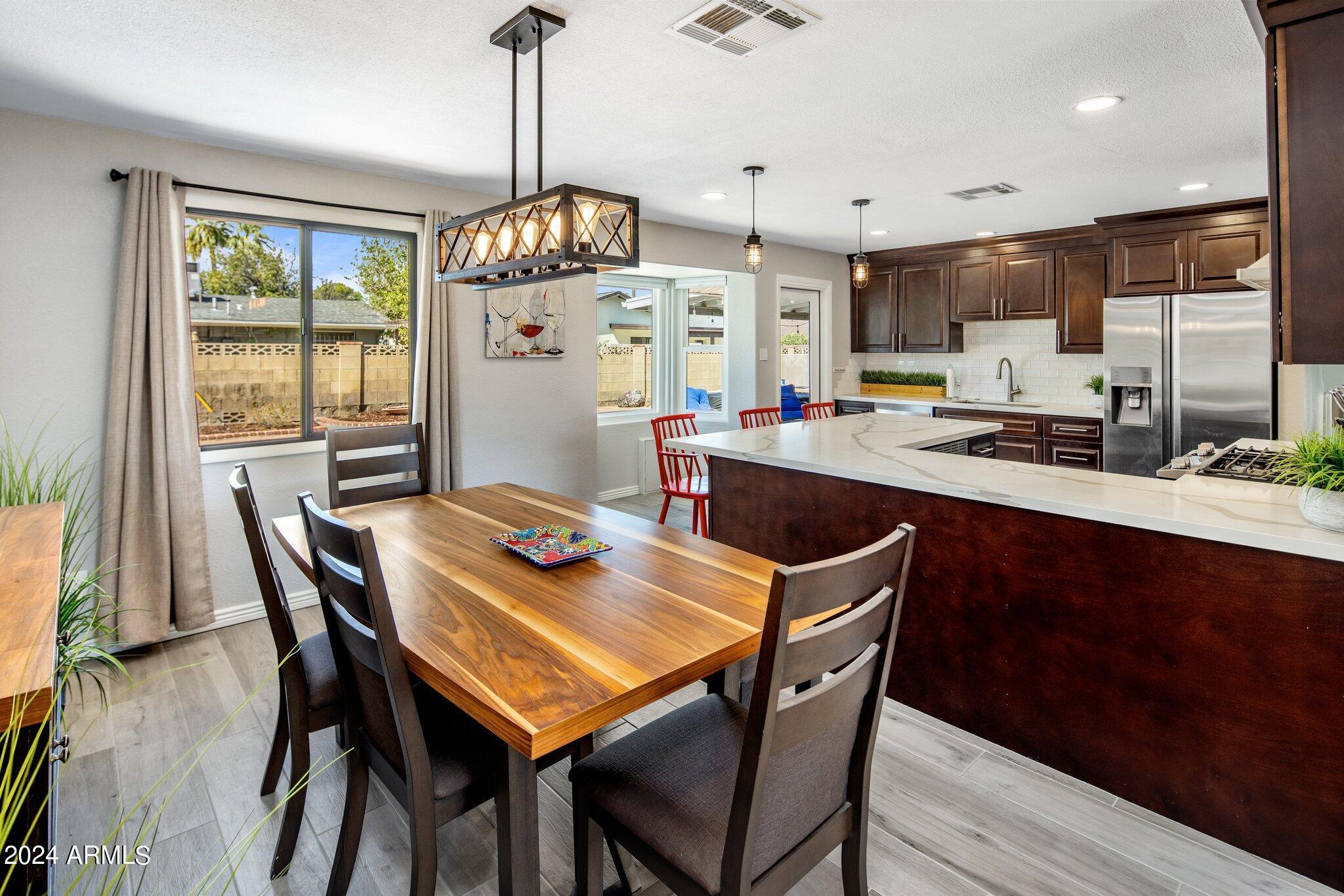 8632 E MONTEBELLO Avenue