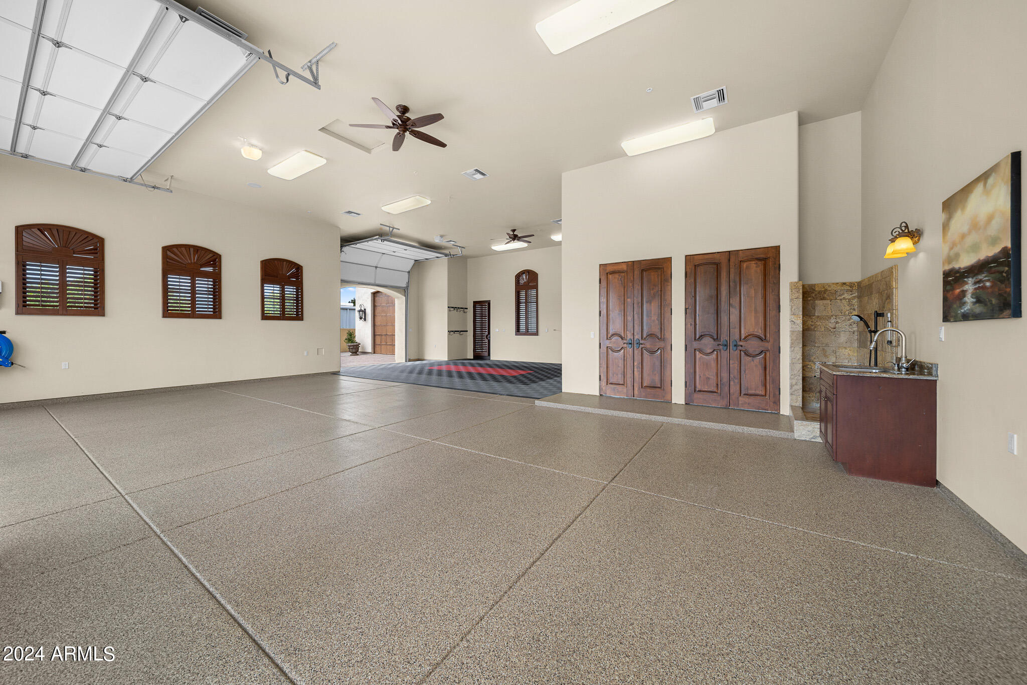 9705 E CHOLLA Street