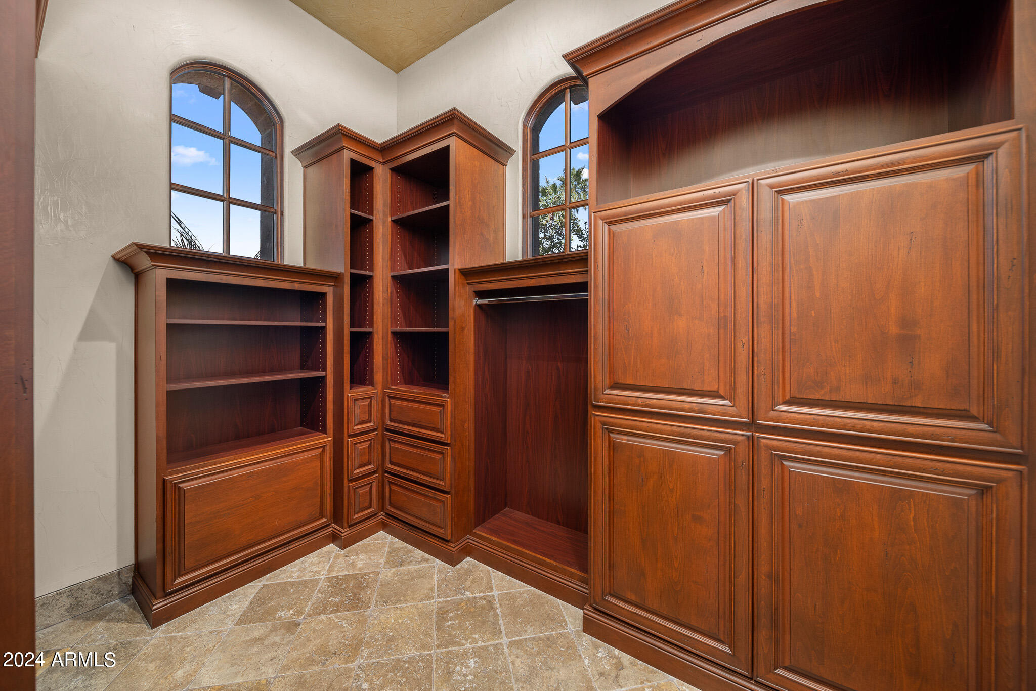 9705 E CHOLLA Street