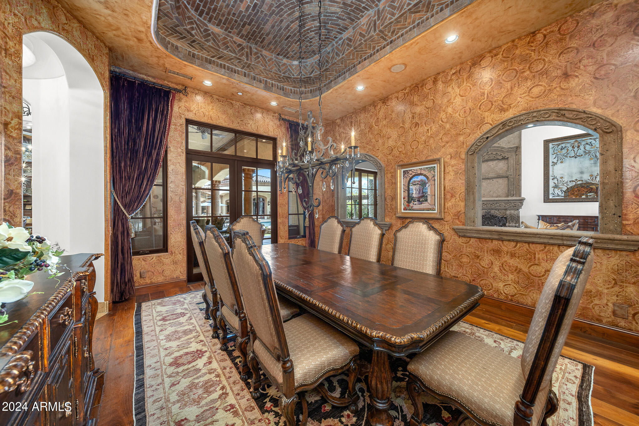 9705 E CHOLLA Street