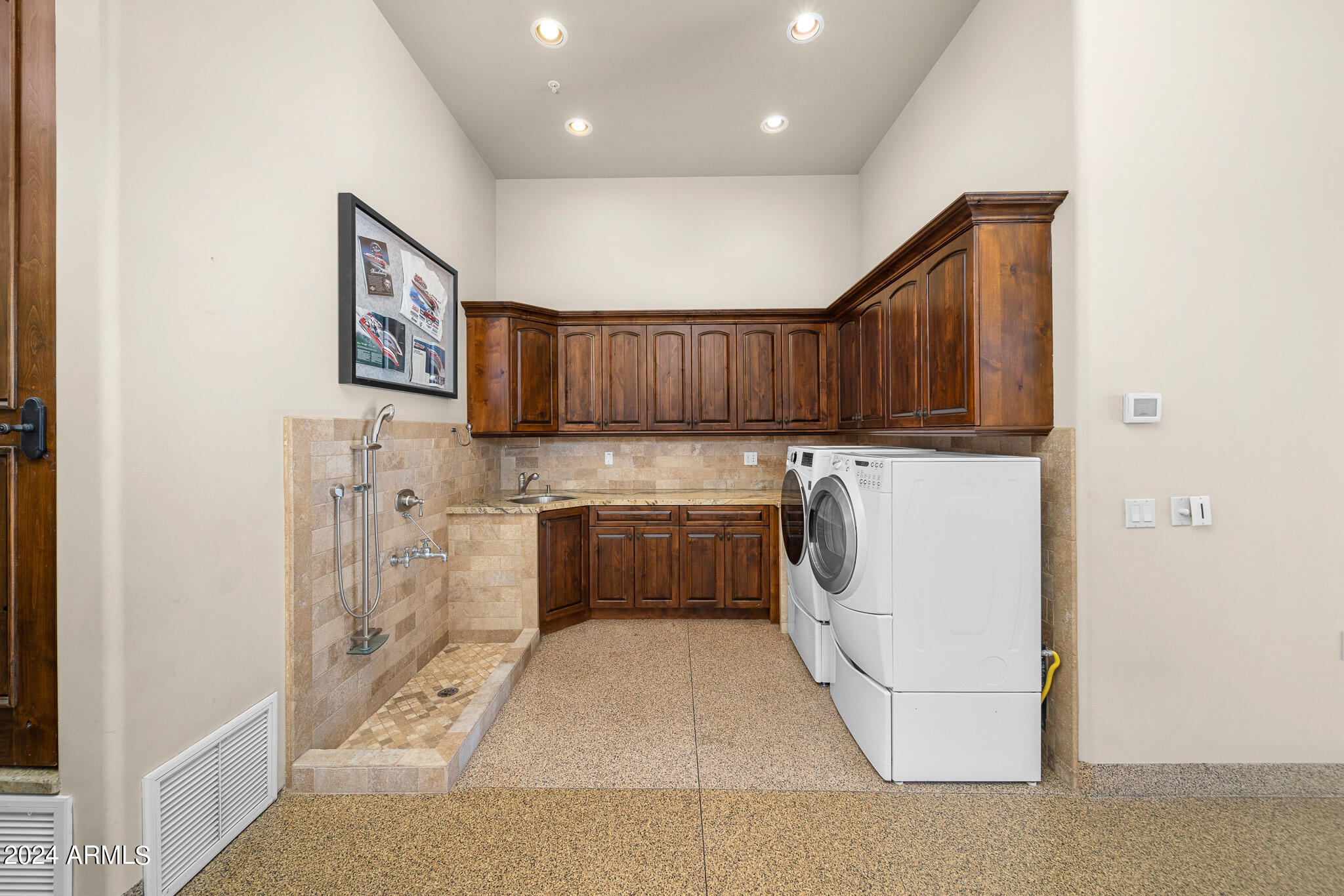 9705 E CHOLLA Street