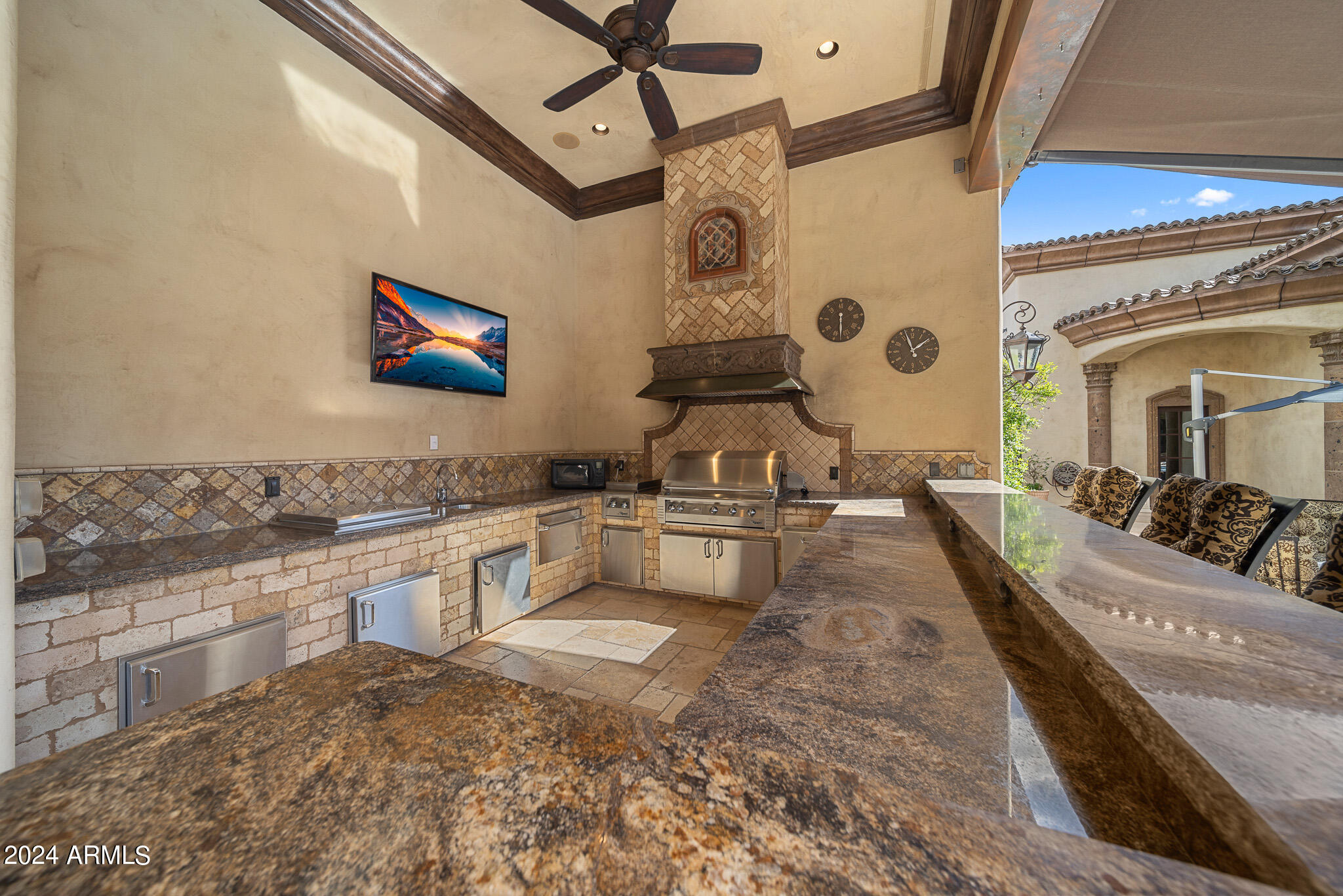 9705 E CHOLLA Street