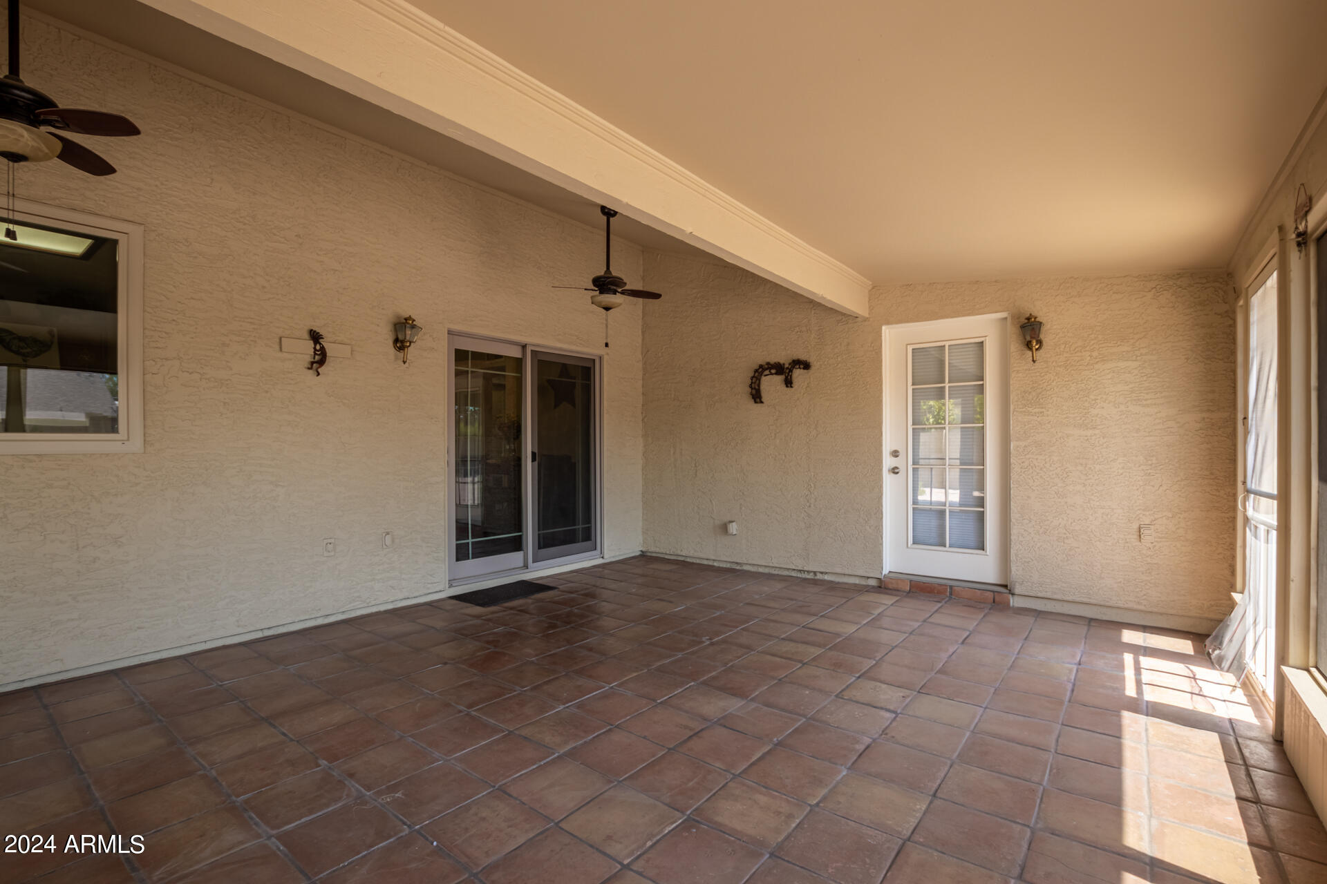 1213 E SEQUOIA Drive