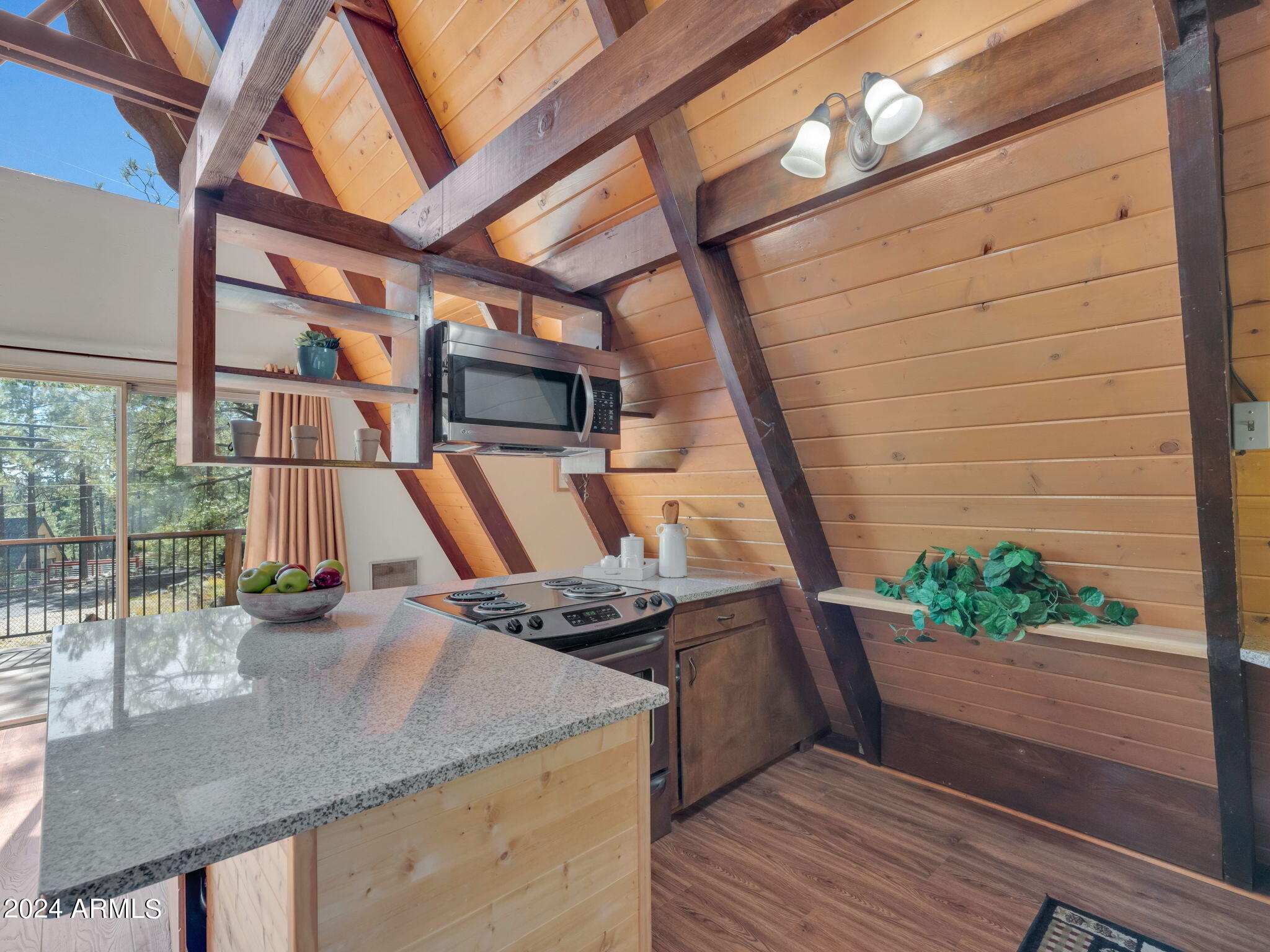 575 E Turkey Trail