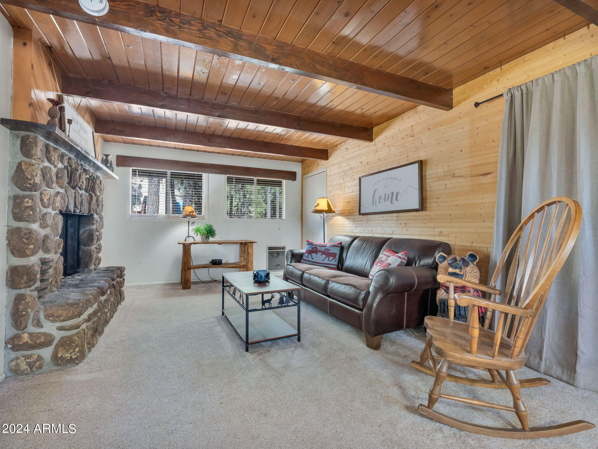 575 E Turkey Trail