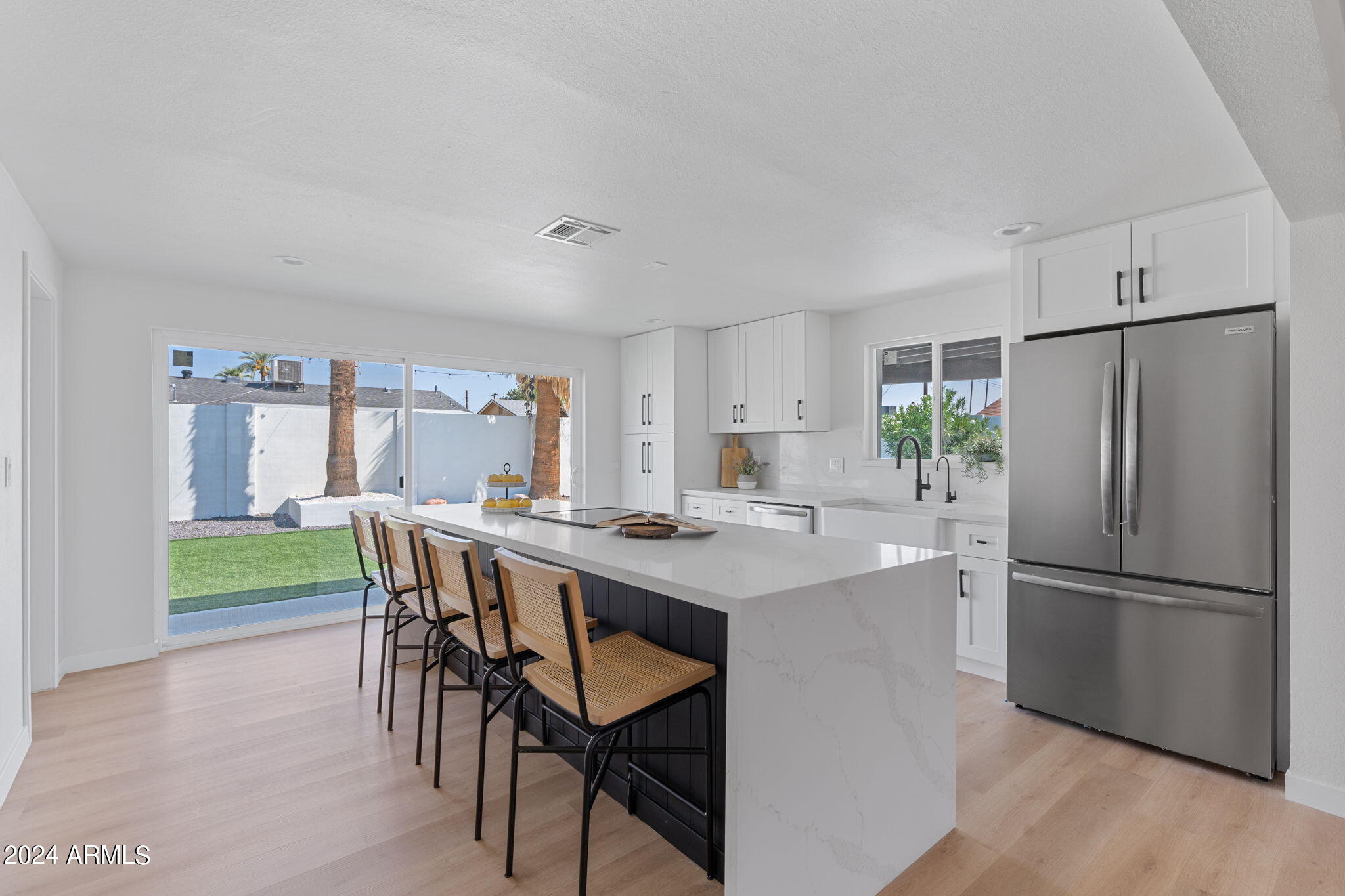 1000 E MARIGOLD Lane