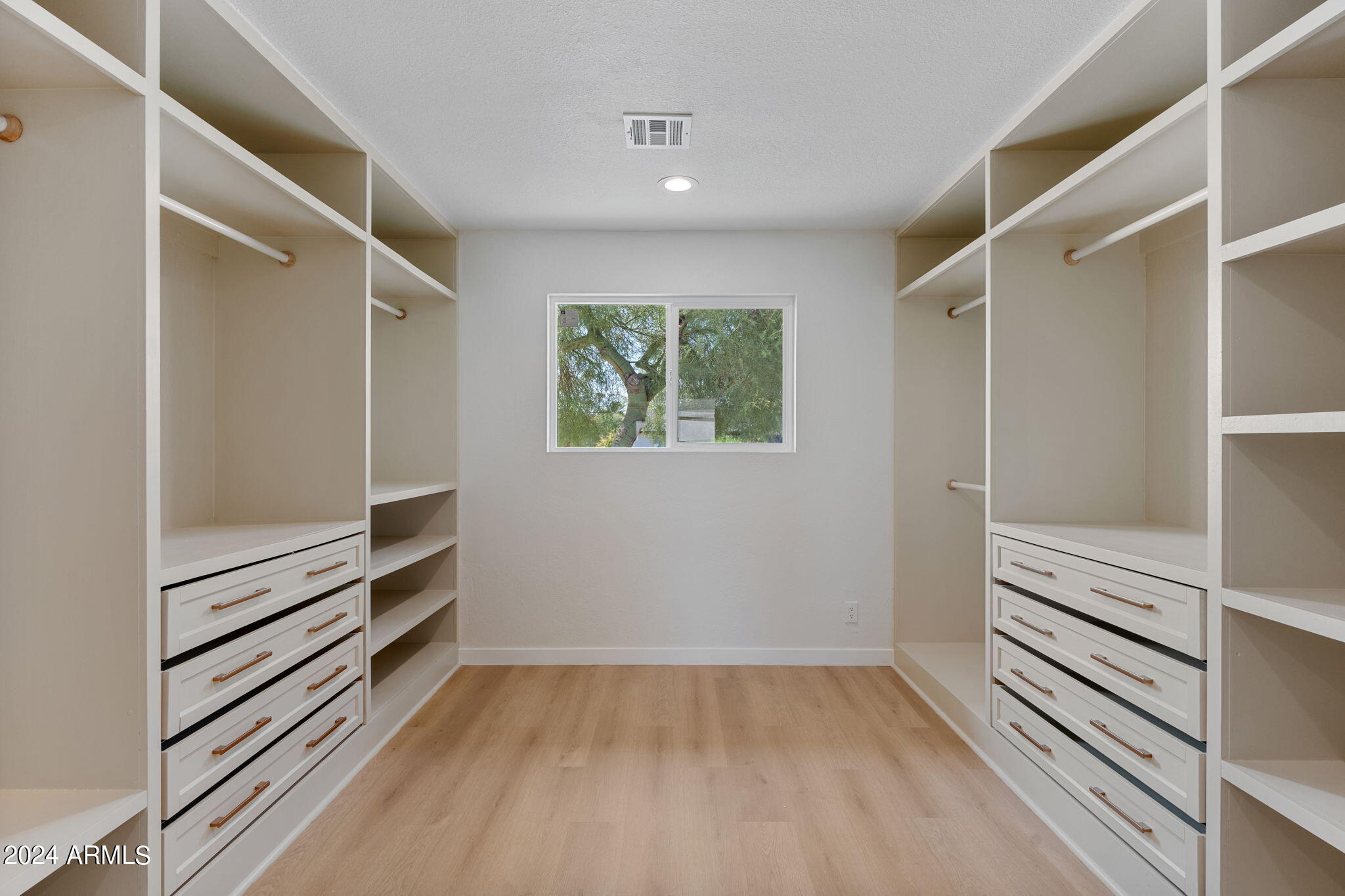 1000 E MARIGOLD Lane