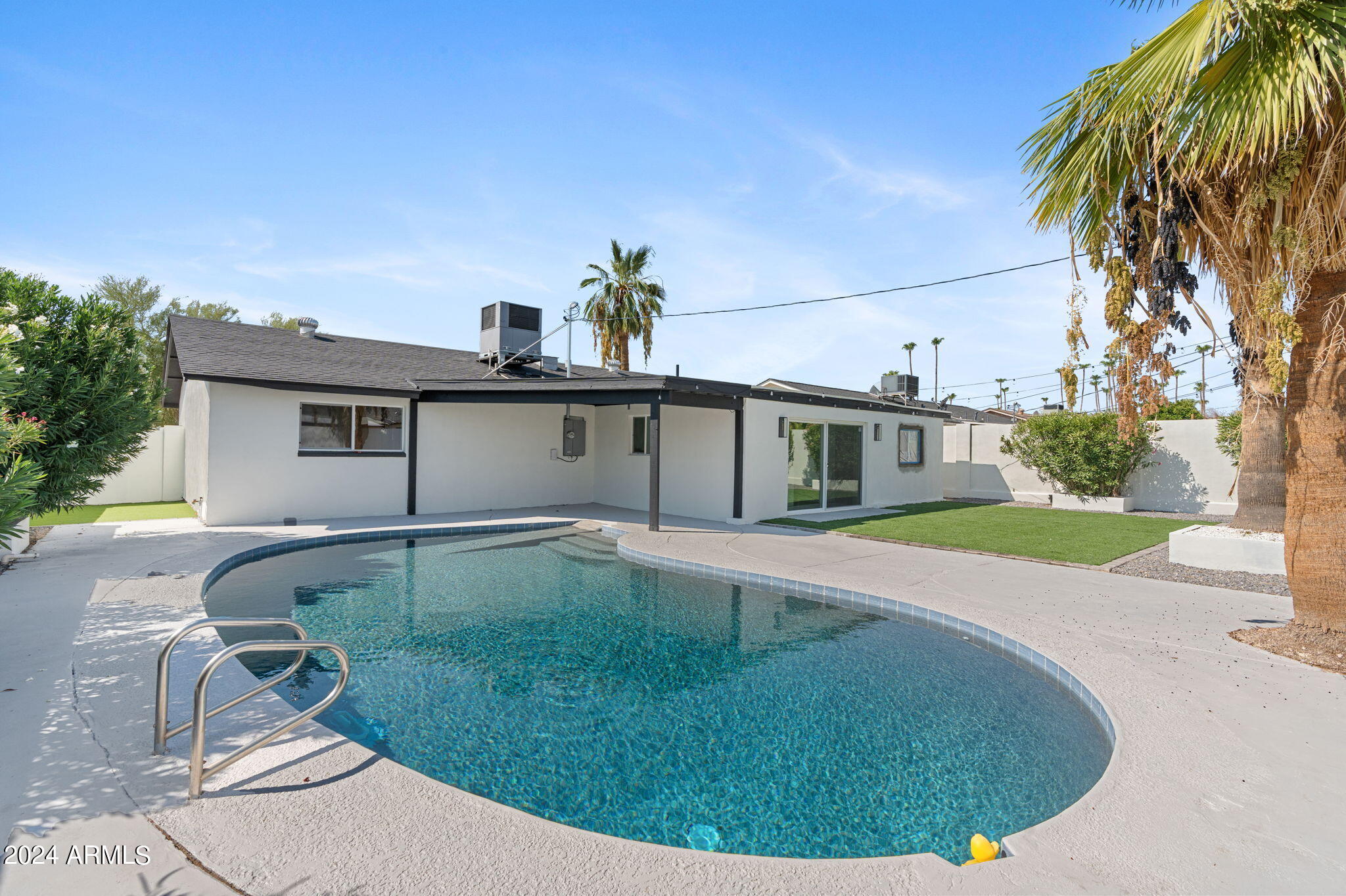 1000 E MARIGOLD Lane