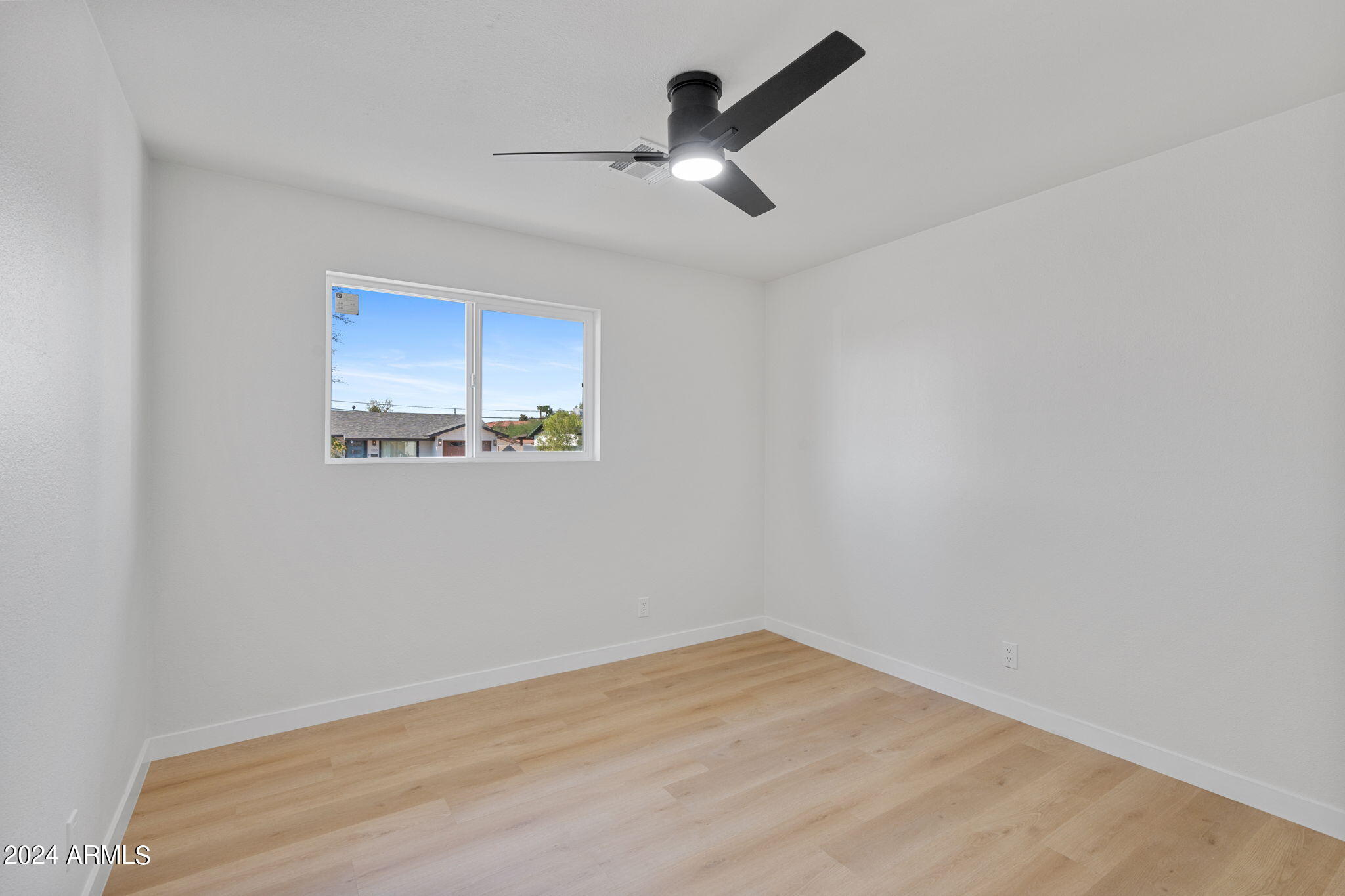 1000 E MARIGOLD Lane