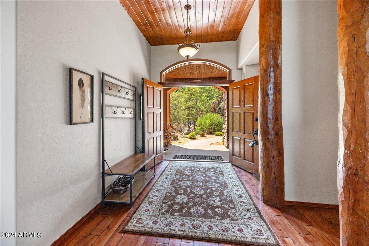 745 CROSSCREEK Drive