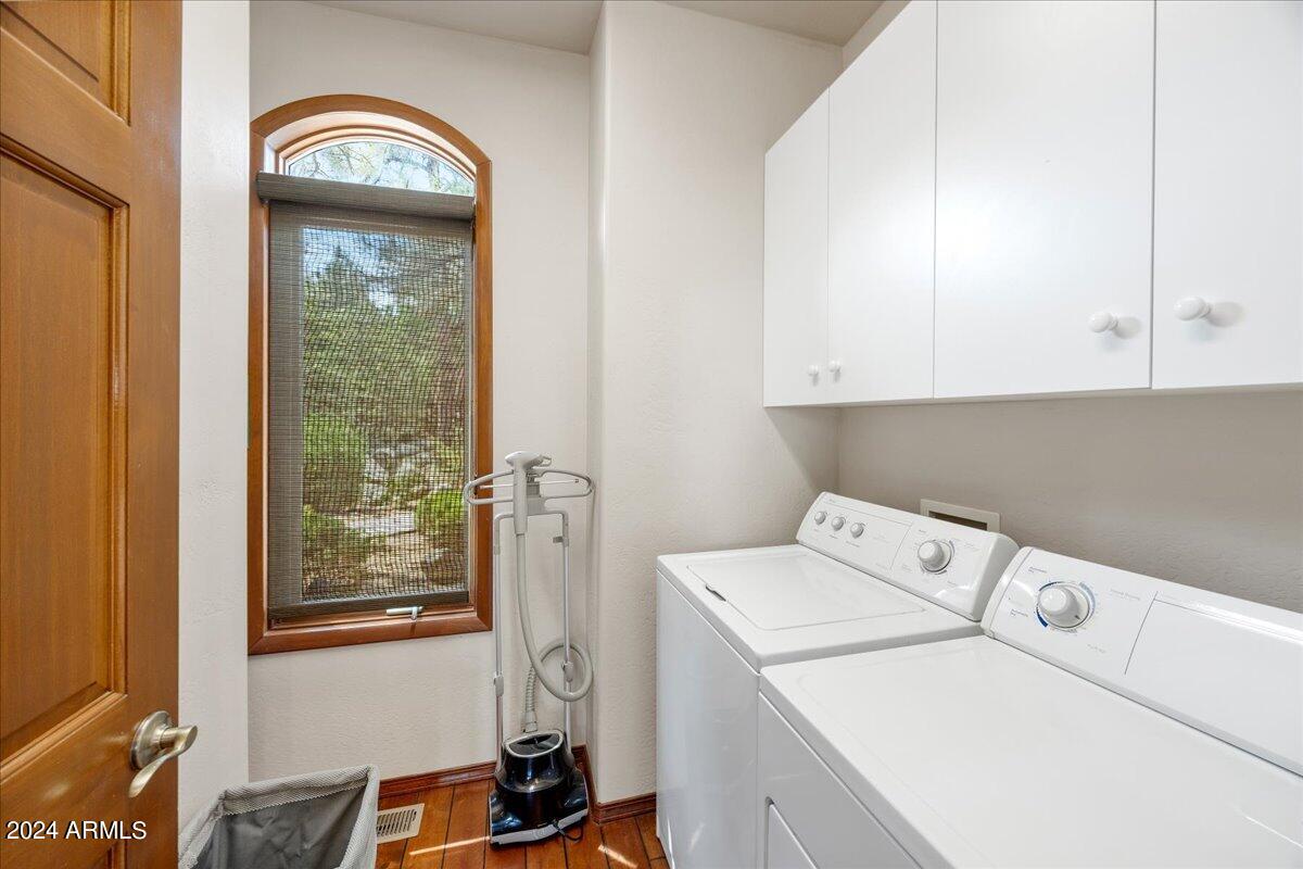 745 CROSSCREEK Drive