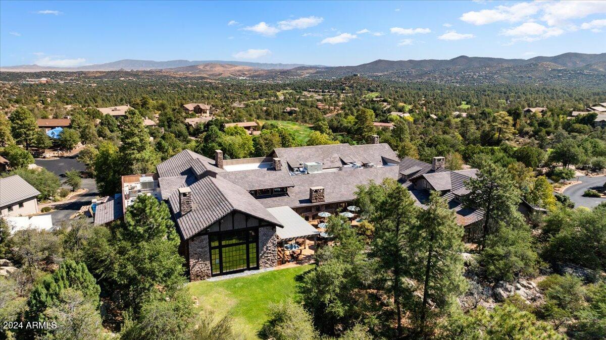 745 CROSSCREEK Drive