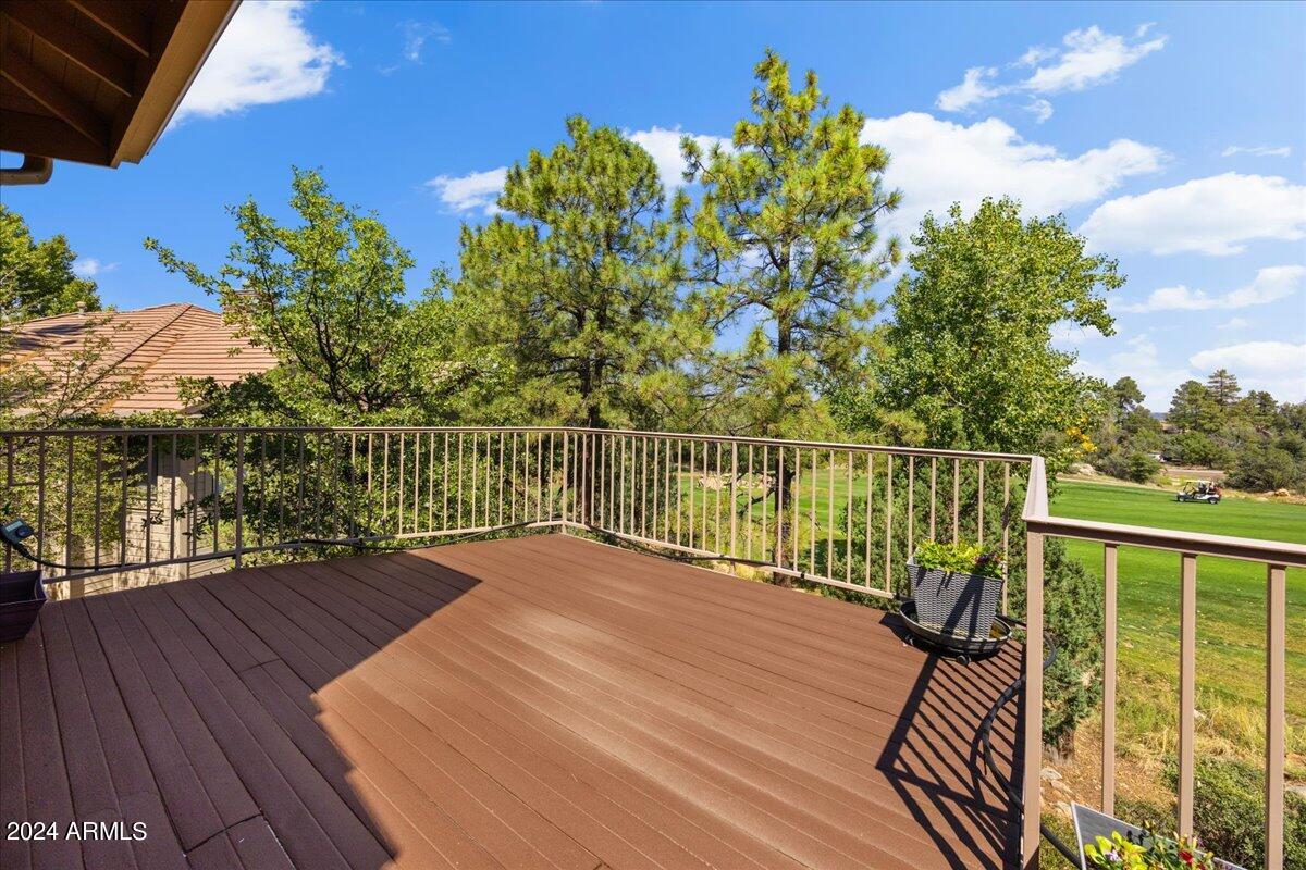 745 CROSSCREEK Drive