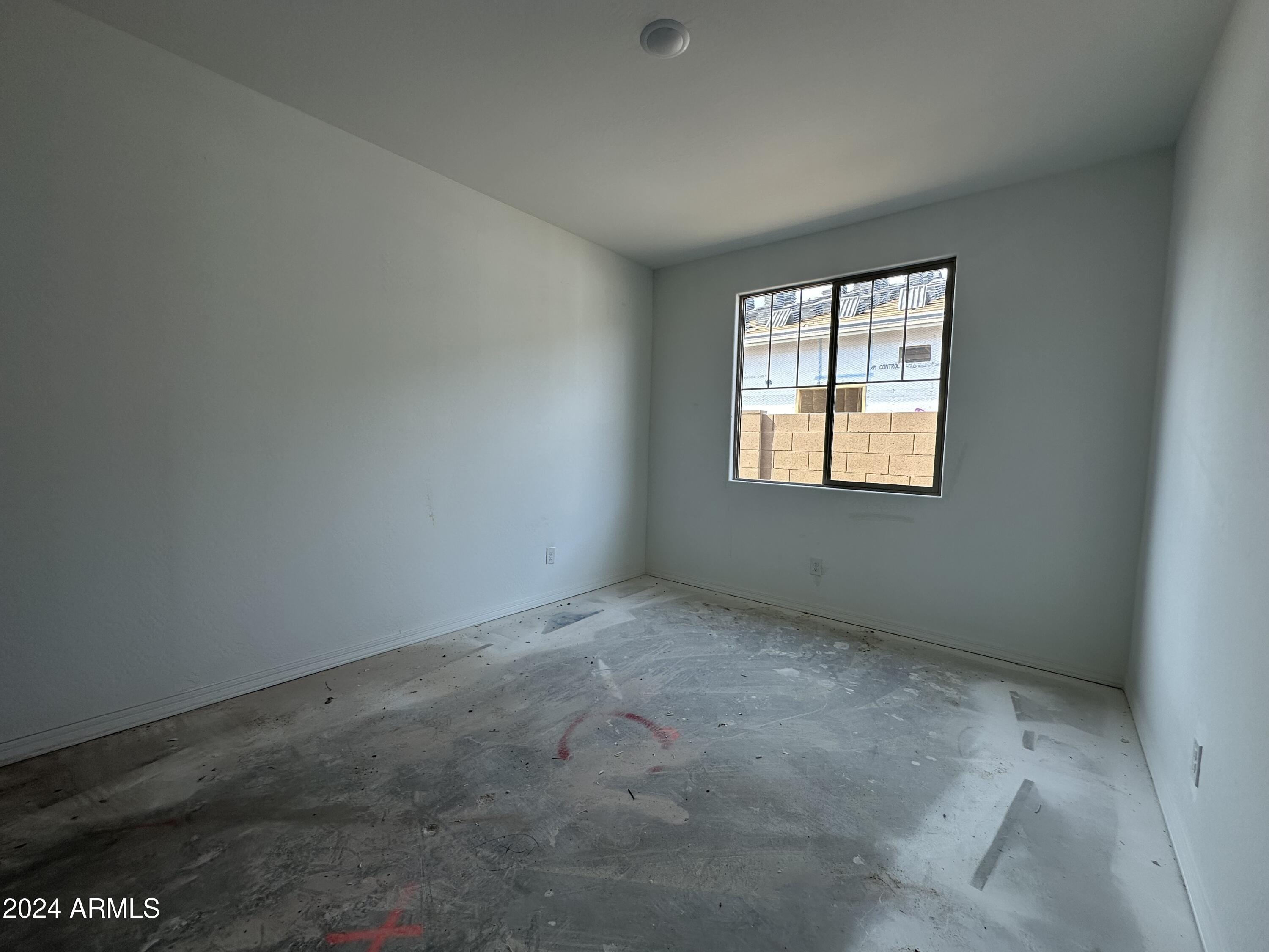 22872 E ROUNDUP Way