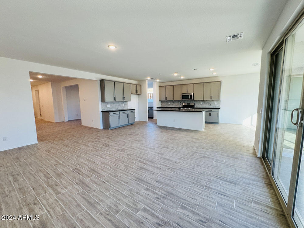 47287 W PECAN WOODS --