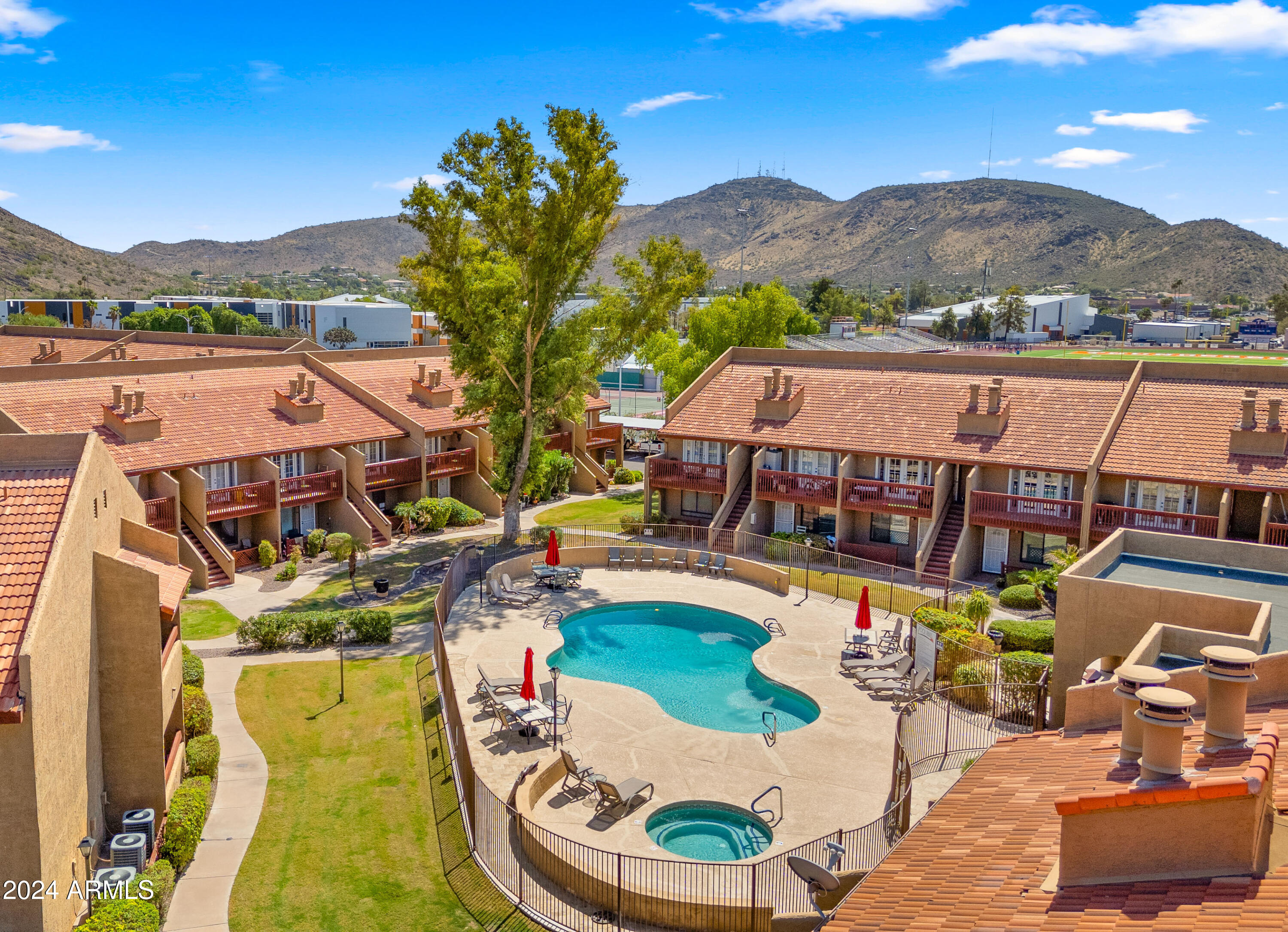 14203 N 19TH Avenue # 2039