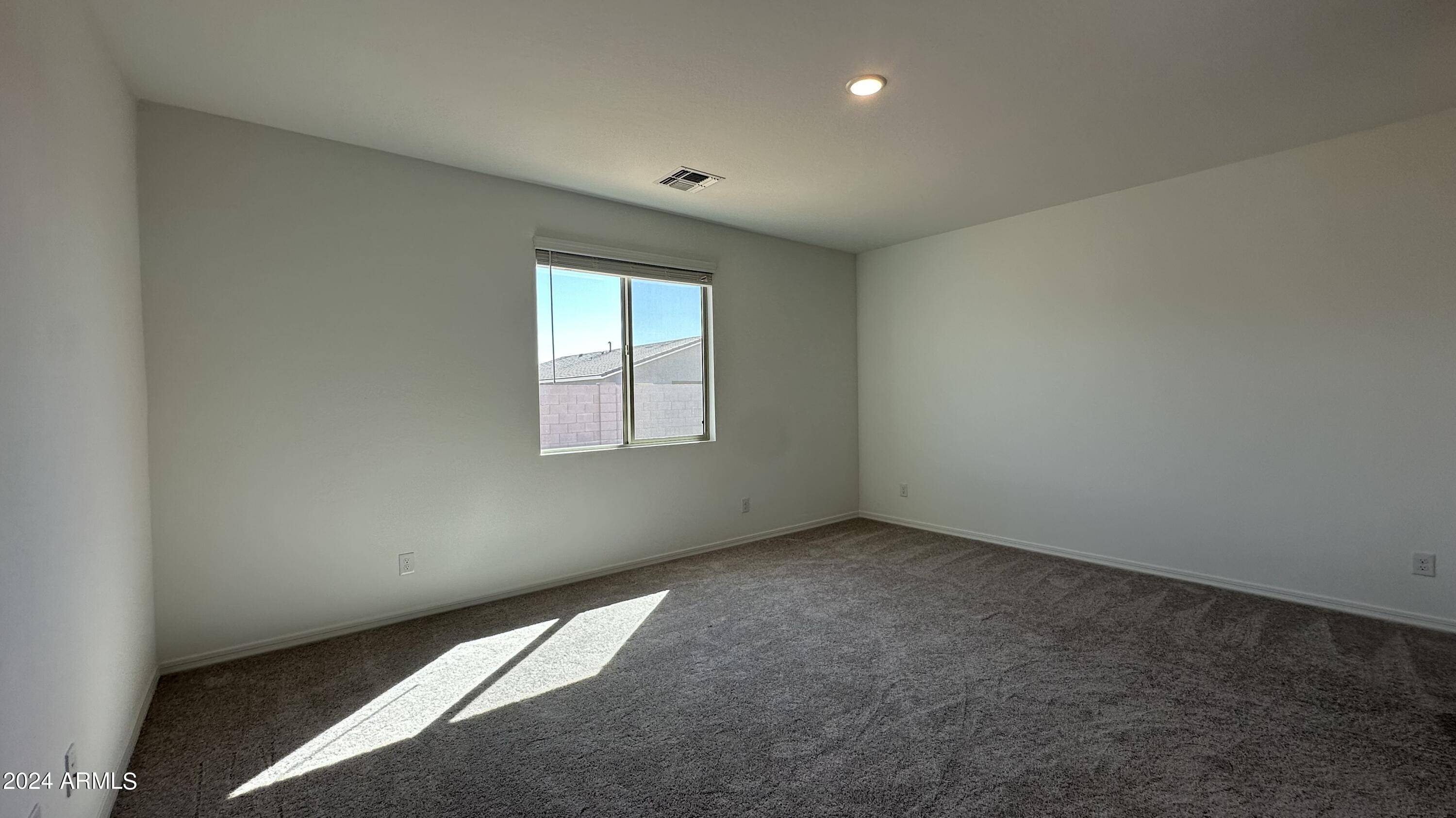 4165 E BRADFORD Avenue