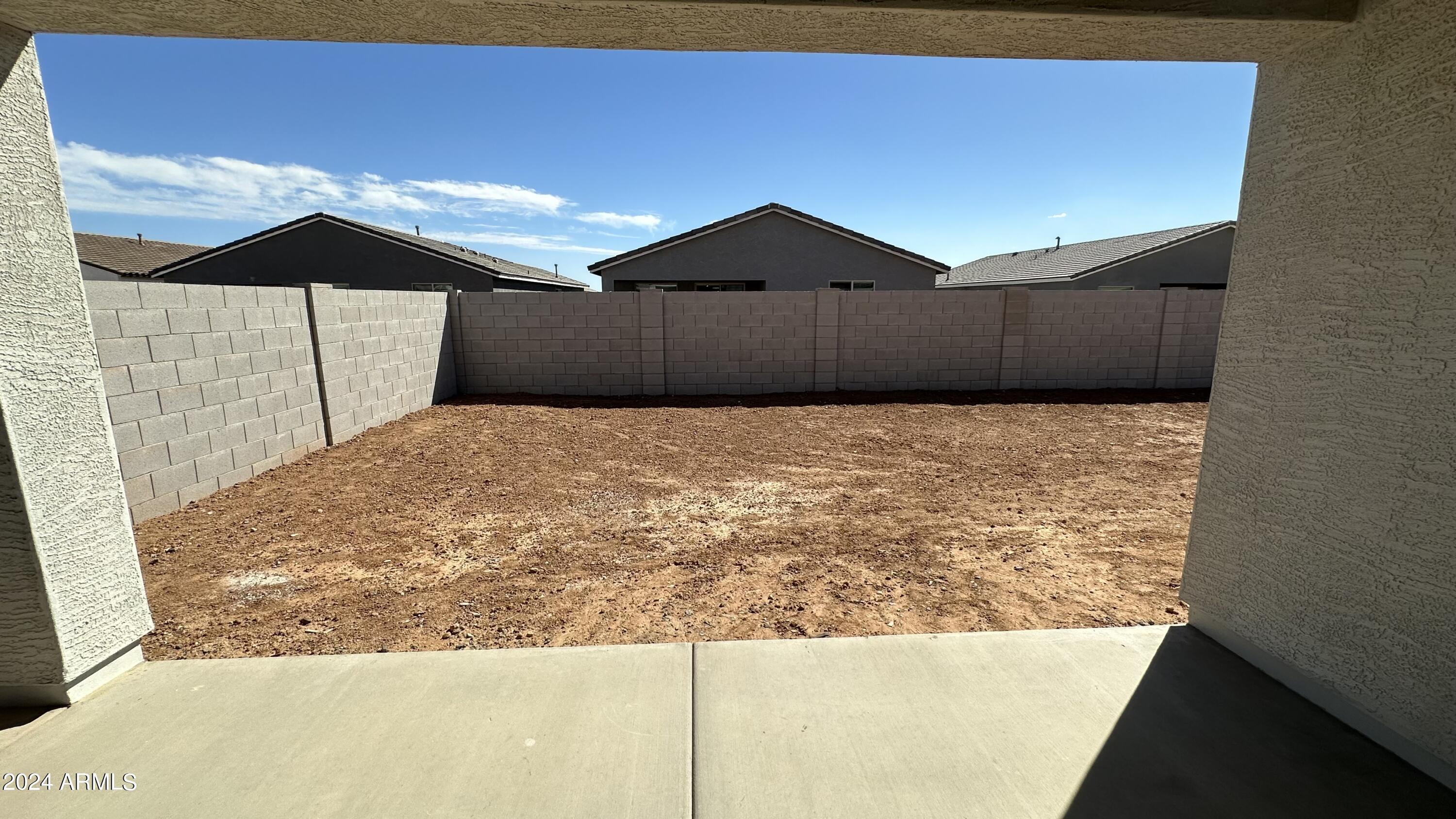 4165 E BRADFORD Avenue