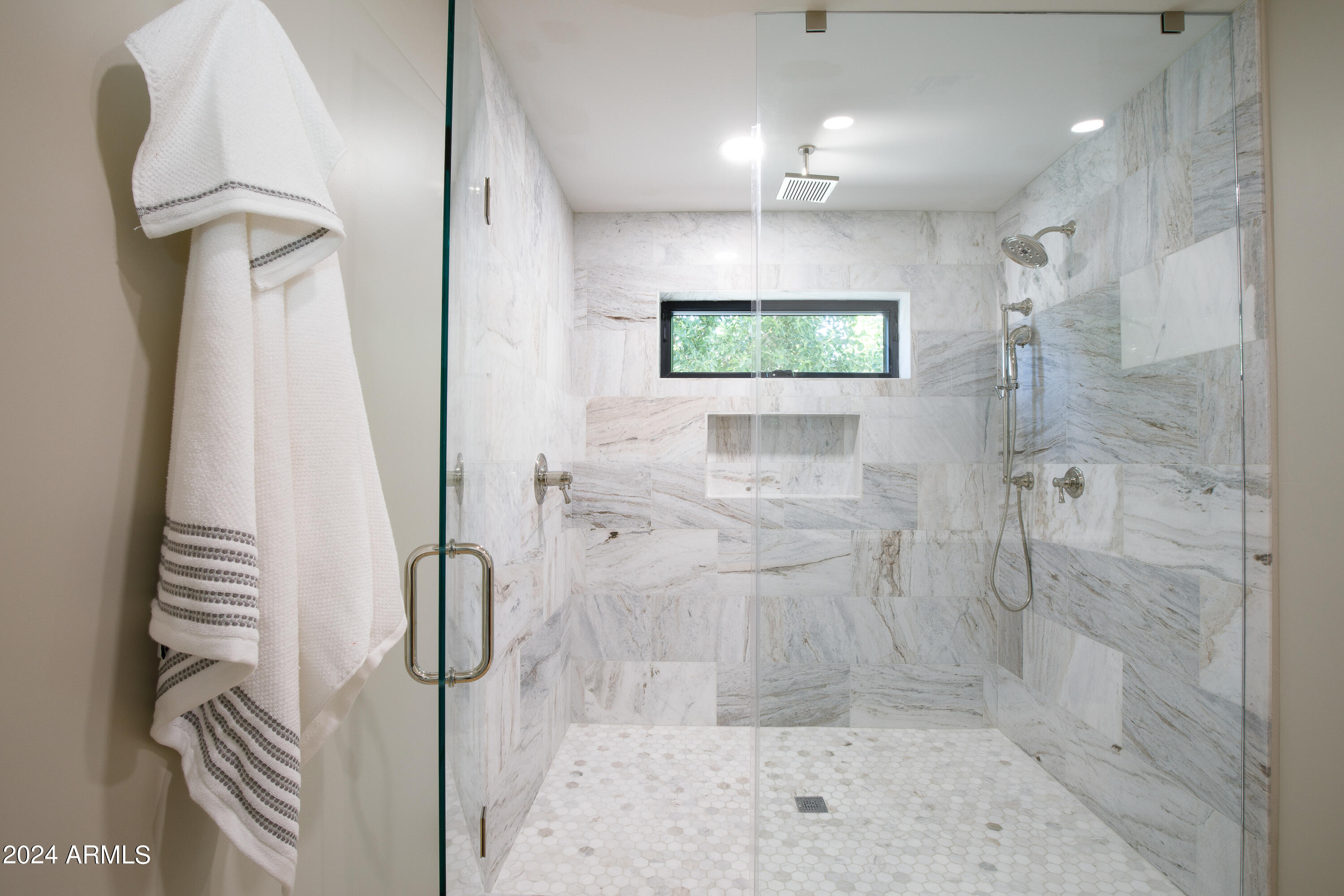 4822 E Flower Street