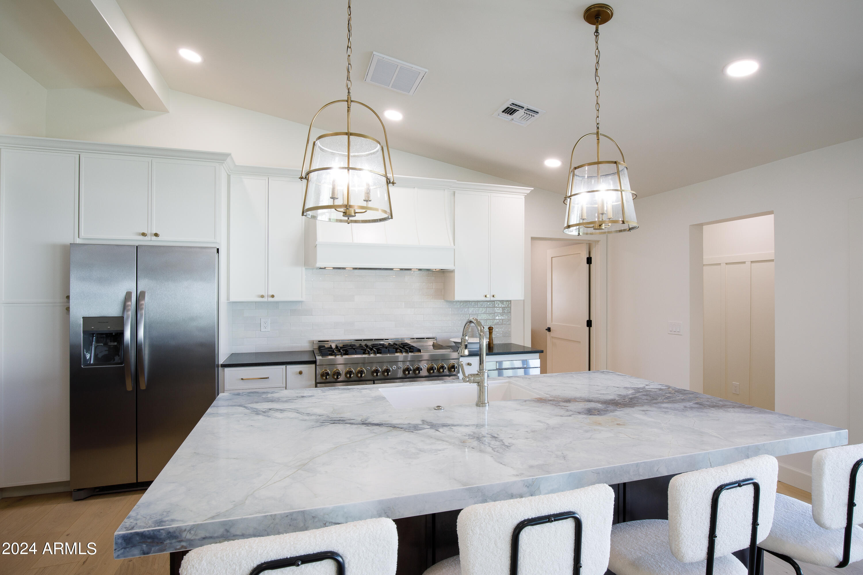 4822 E Flower Street