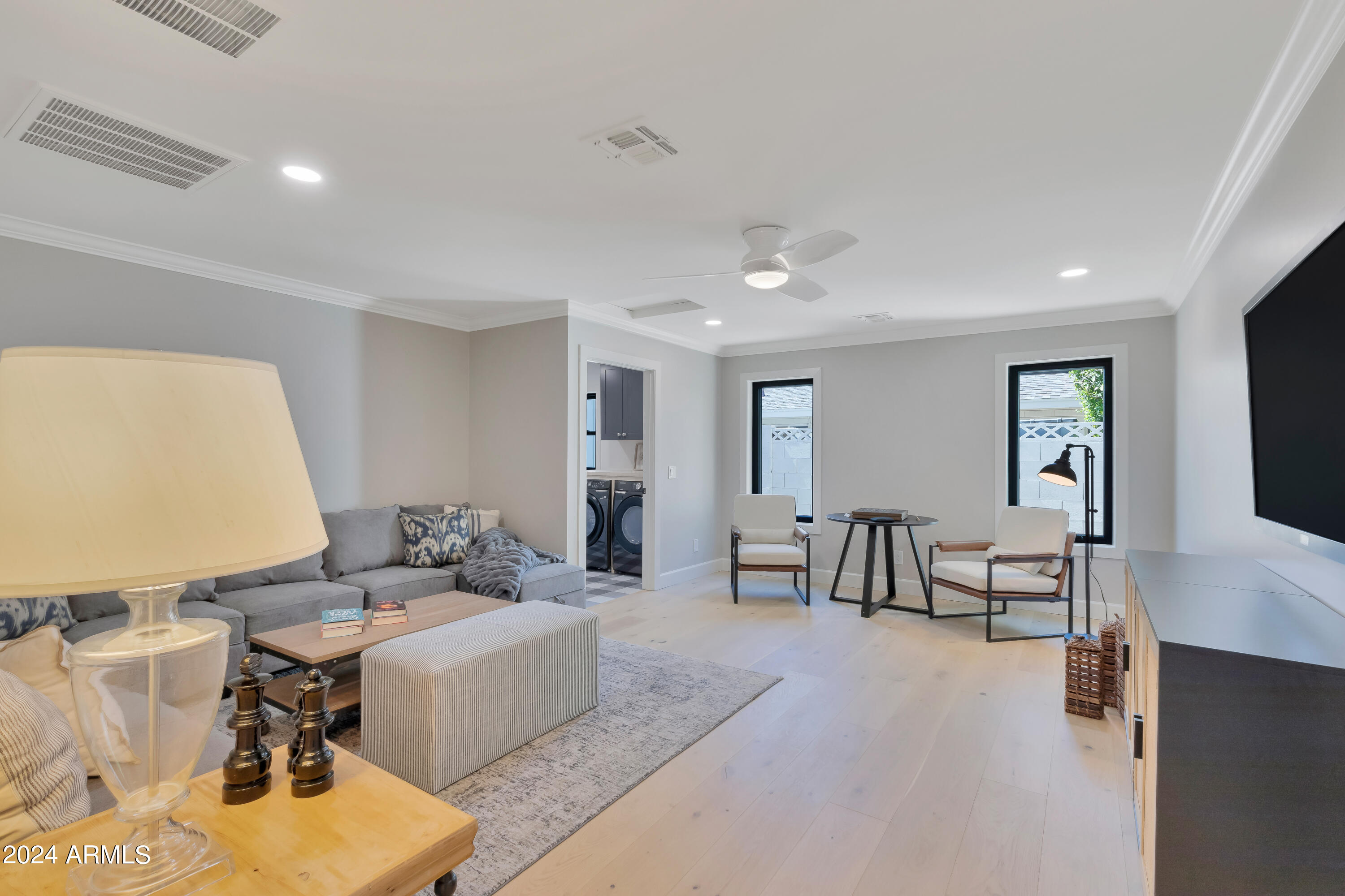 4822 E Flower Street