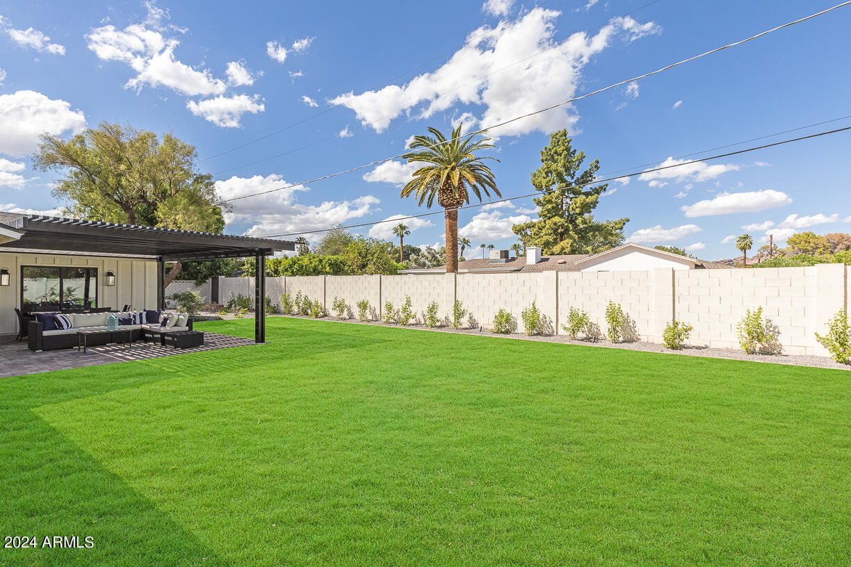 4822 E Flower Street