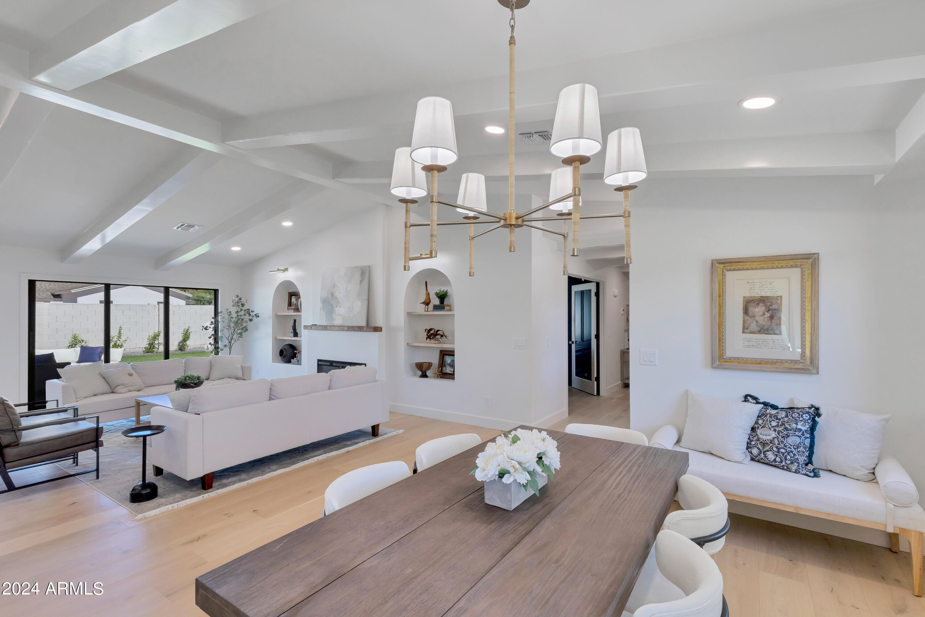 4822 E Flower Street