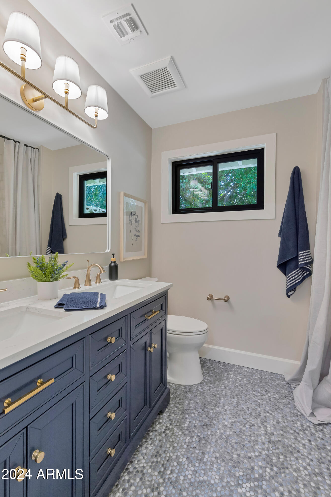 4822 E Flower Street