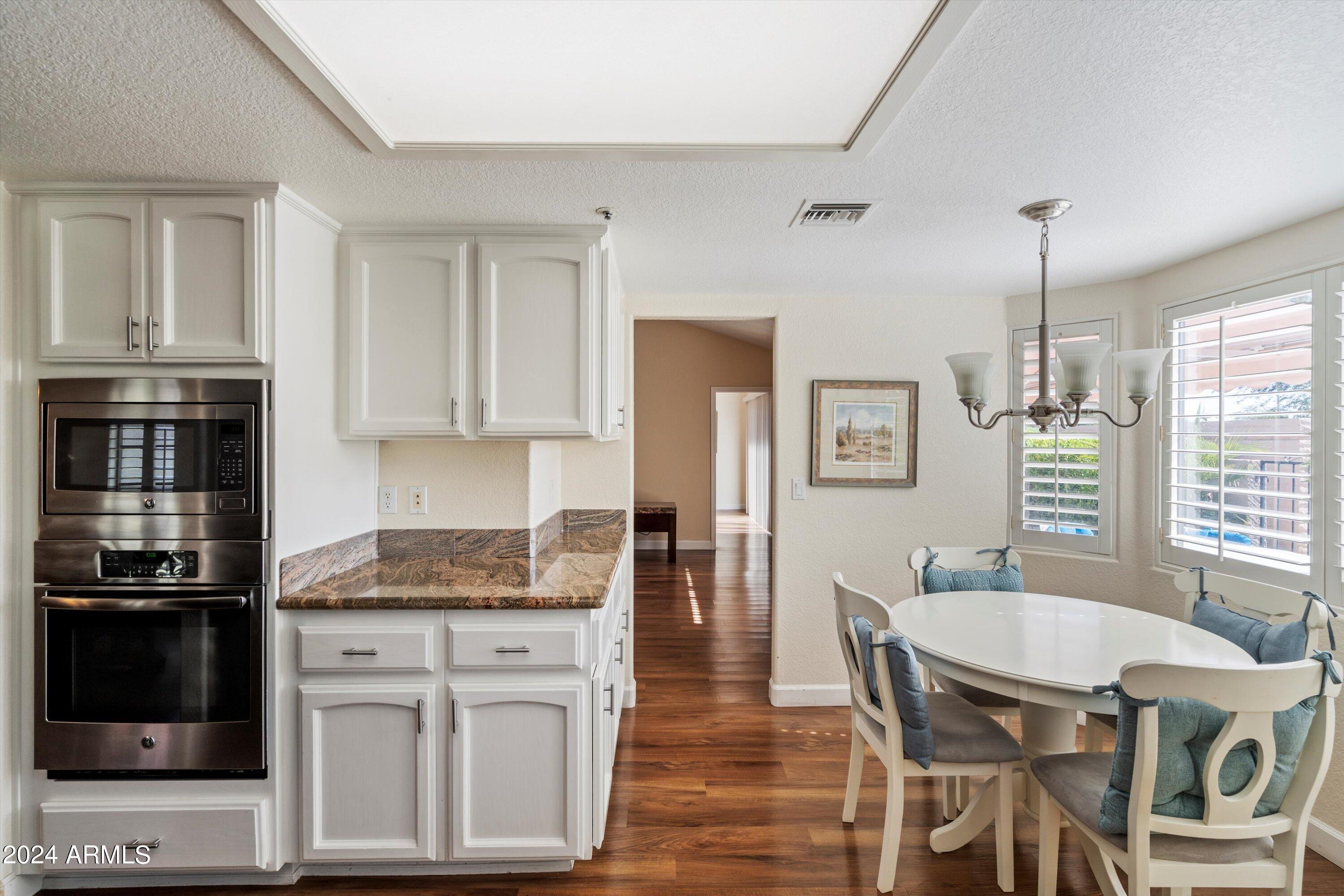 10505 E Cinnabar Avenue