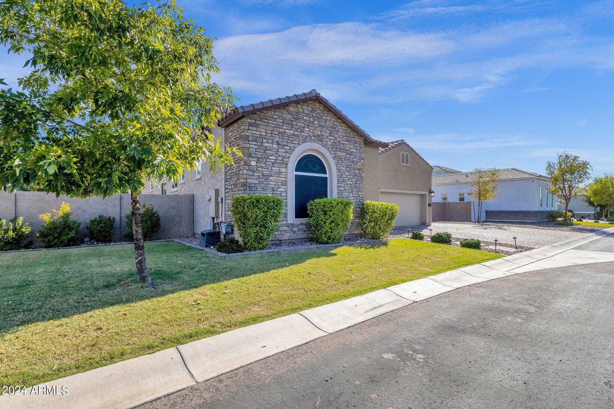 4501 E FOUNTAIN Street