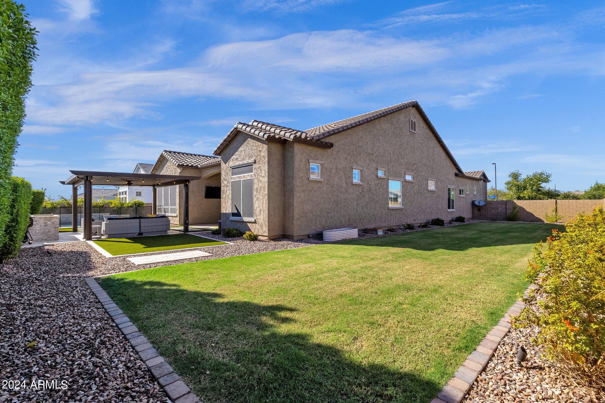 4501 E FOUNTAIN Street