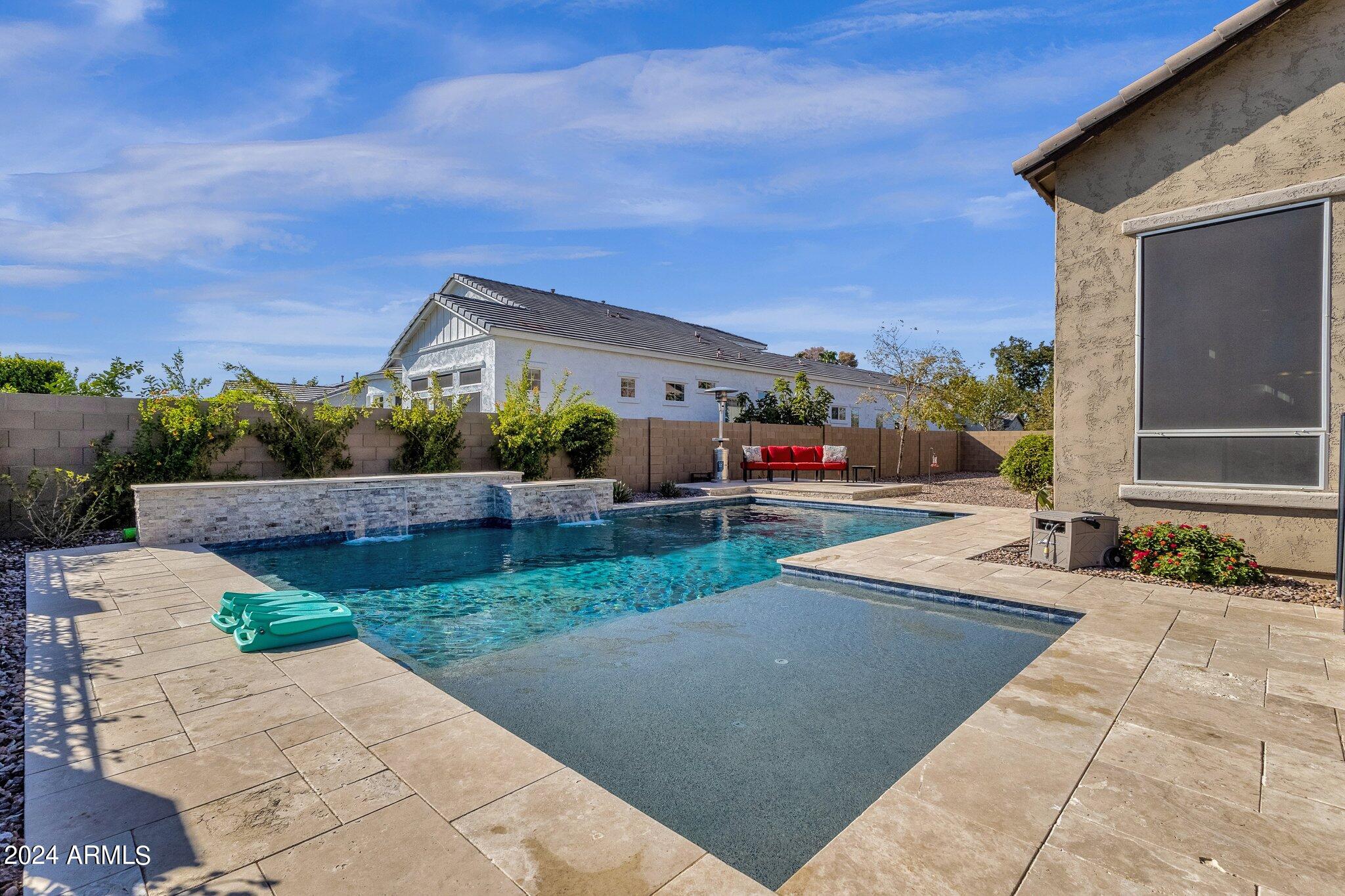 4501 E FOUNTAIN Street