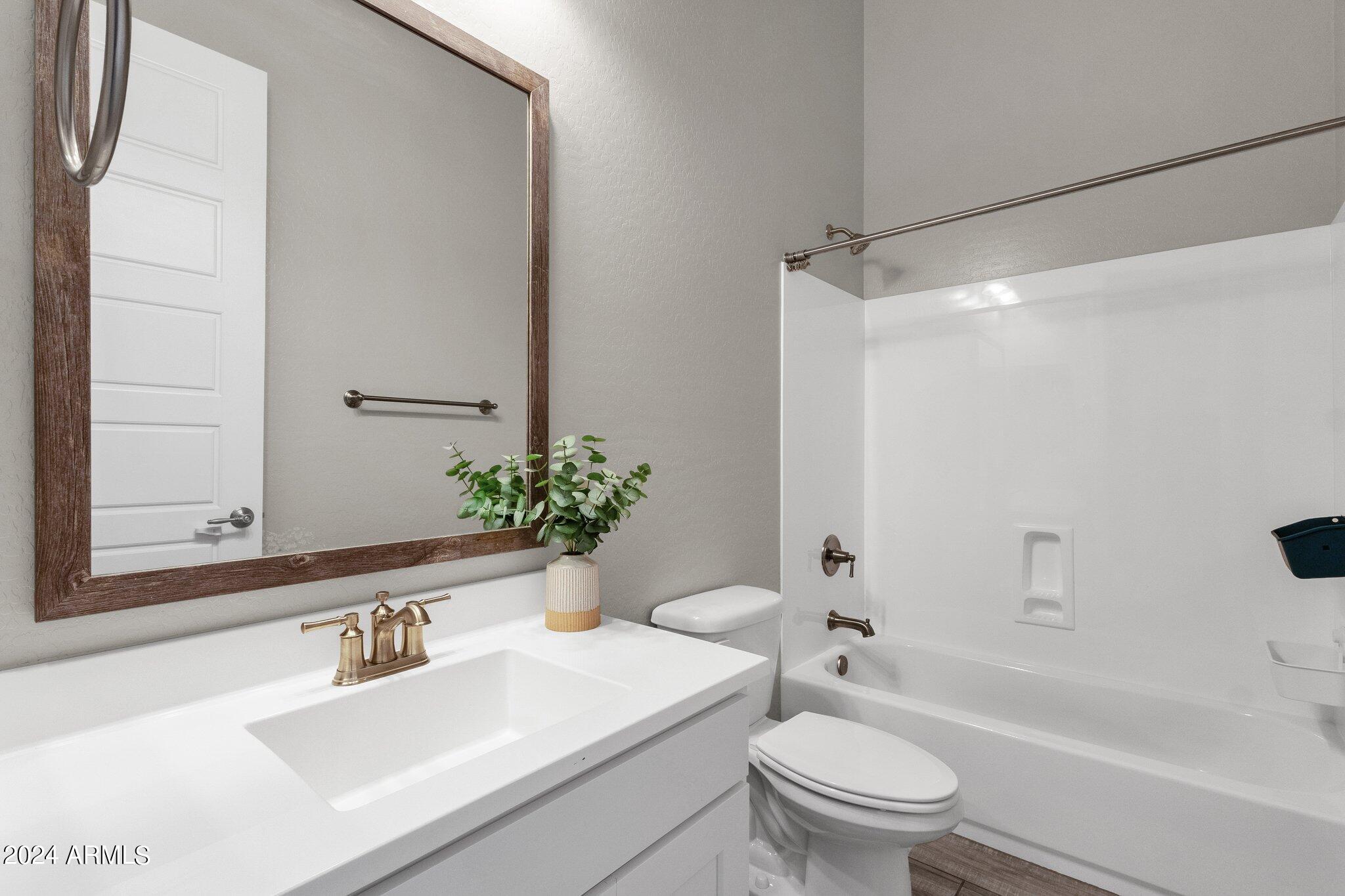 4501 E FOUNTAIN Street