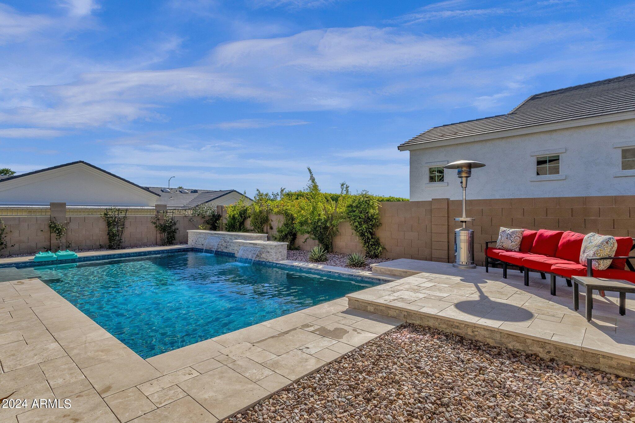 4501 E FOUNTAIN Street