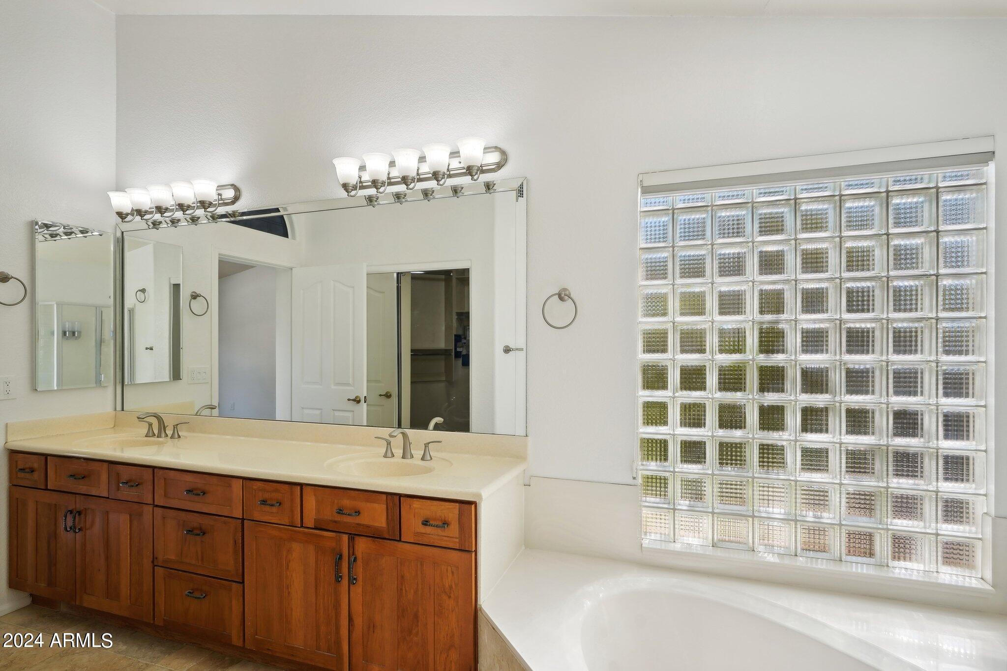 419 W STACEY Lane
