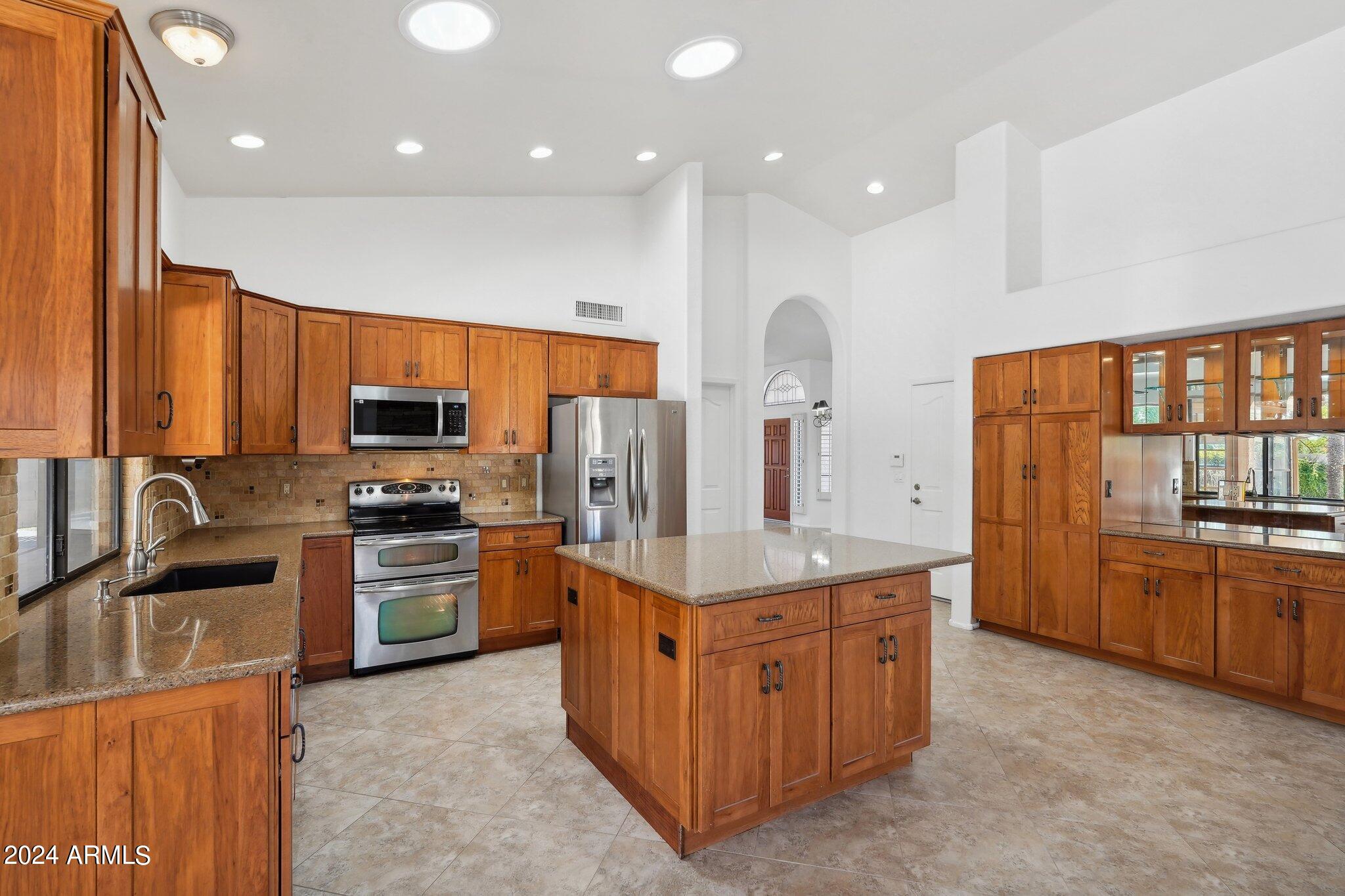 419 W STACEY Lane