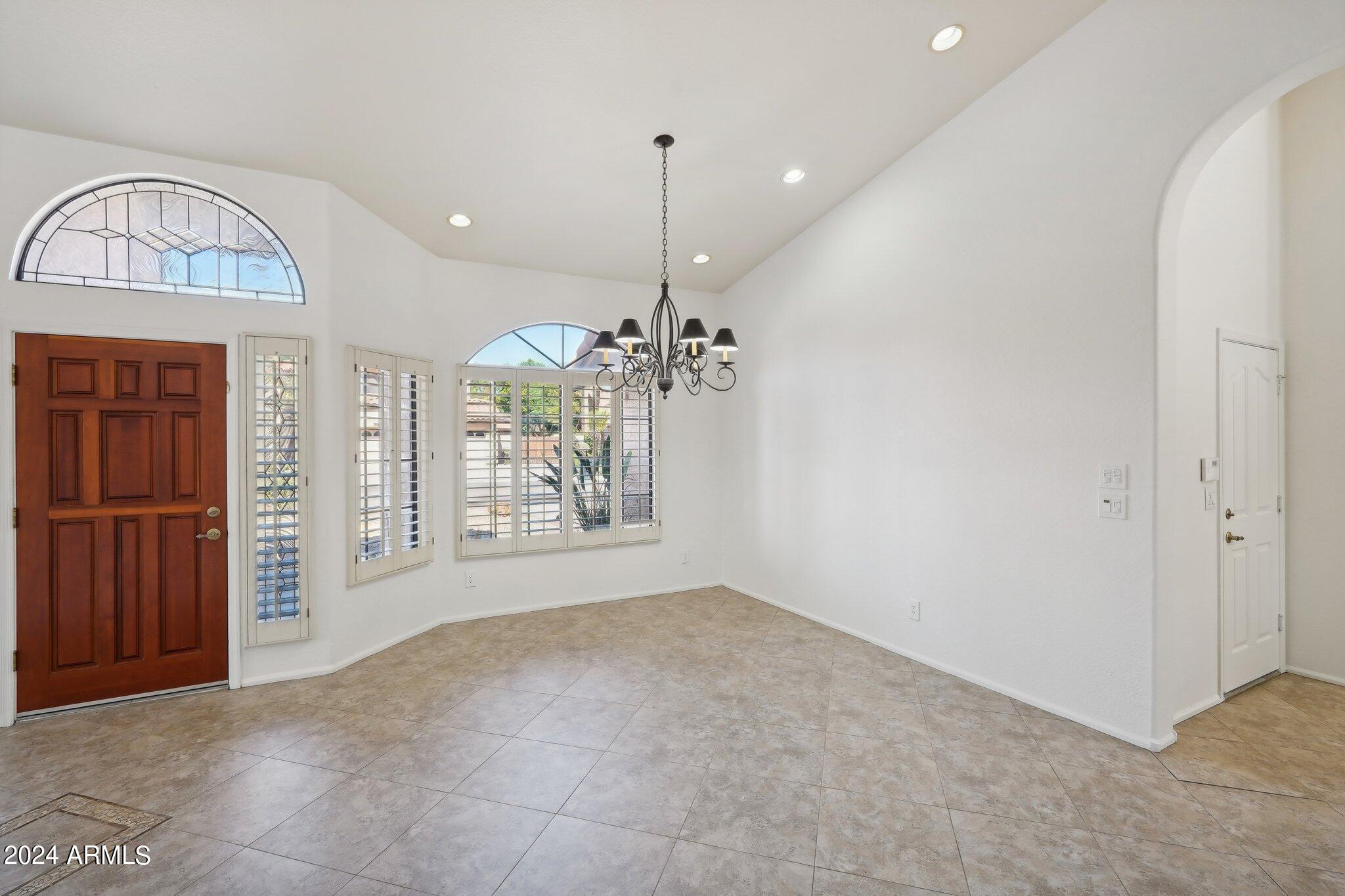 419 W STACEY Lane