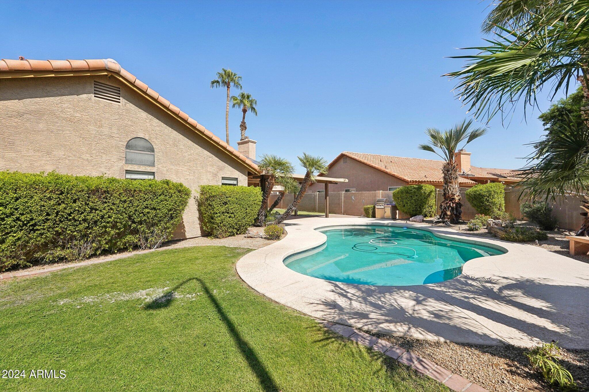 419 W STACEY Lane