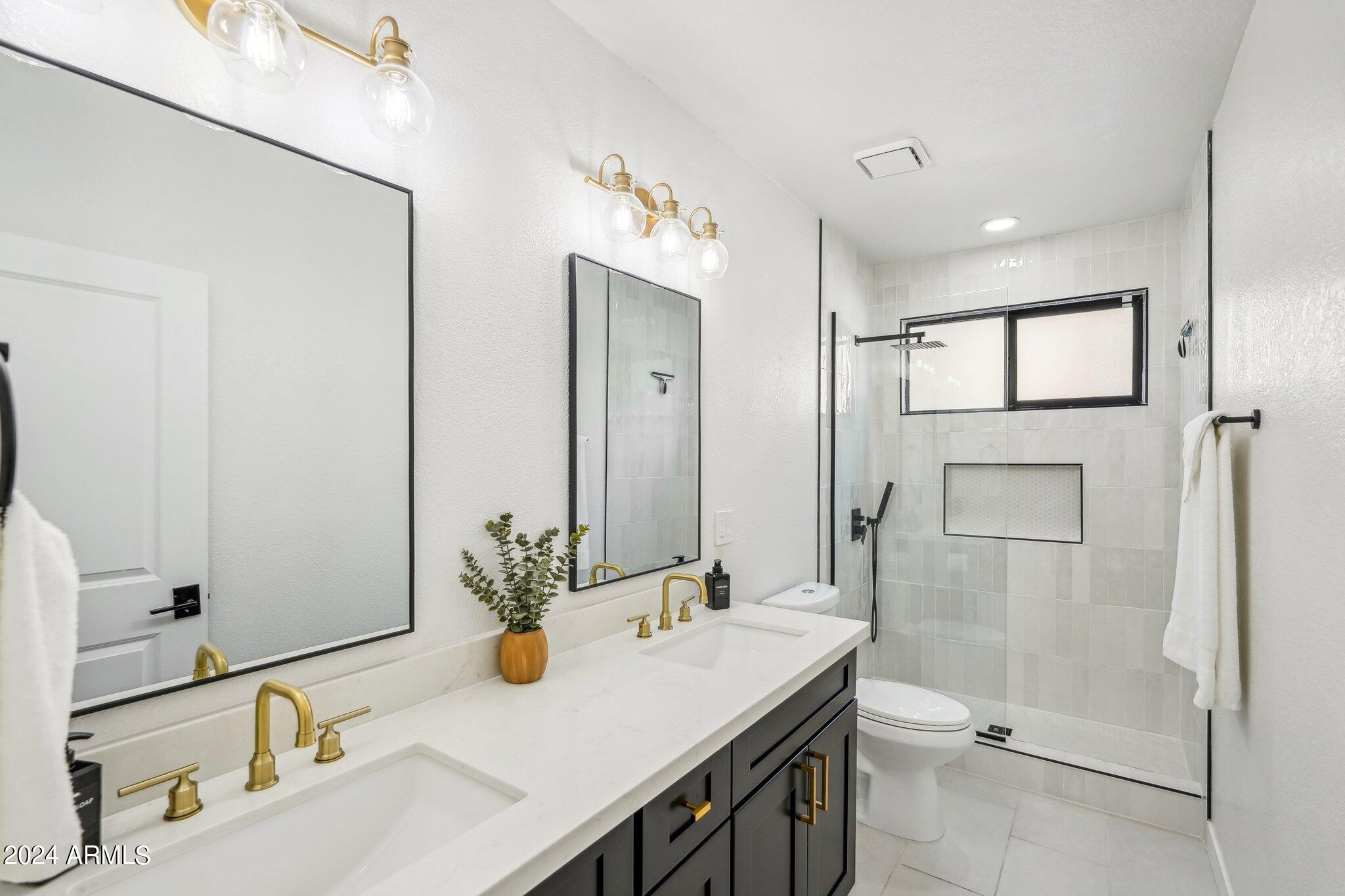 5347 E MICHELLE Drive