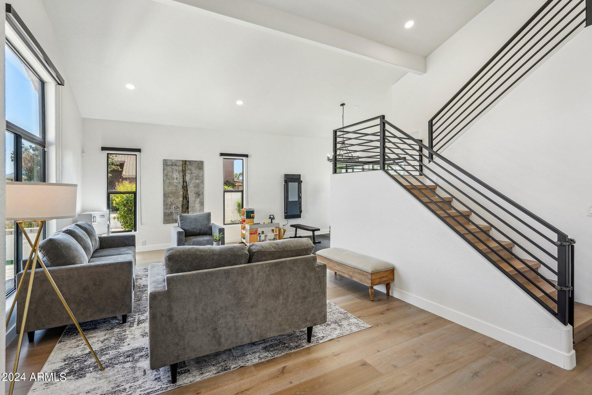 5347 E MICHELLE Drive