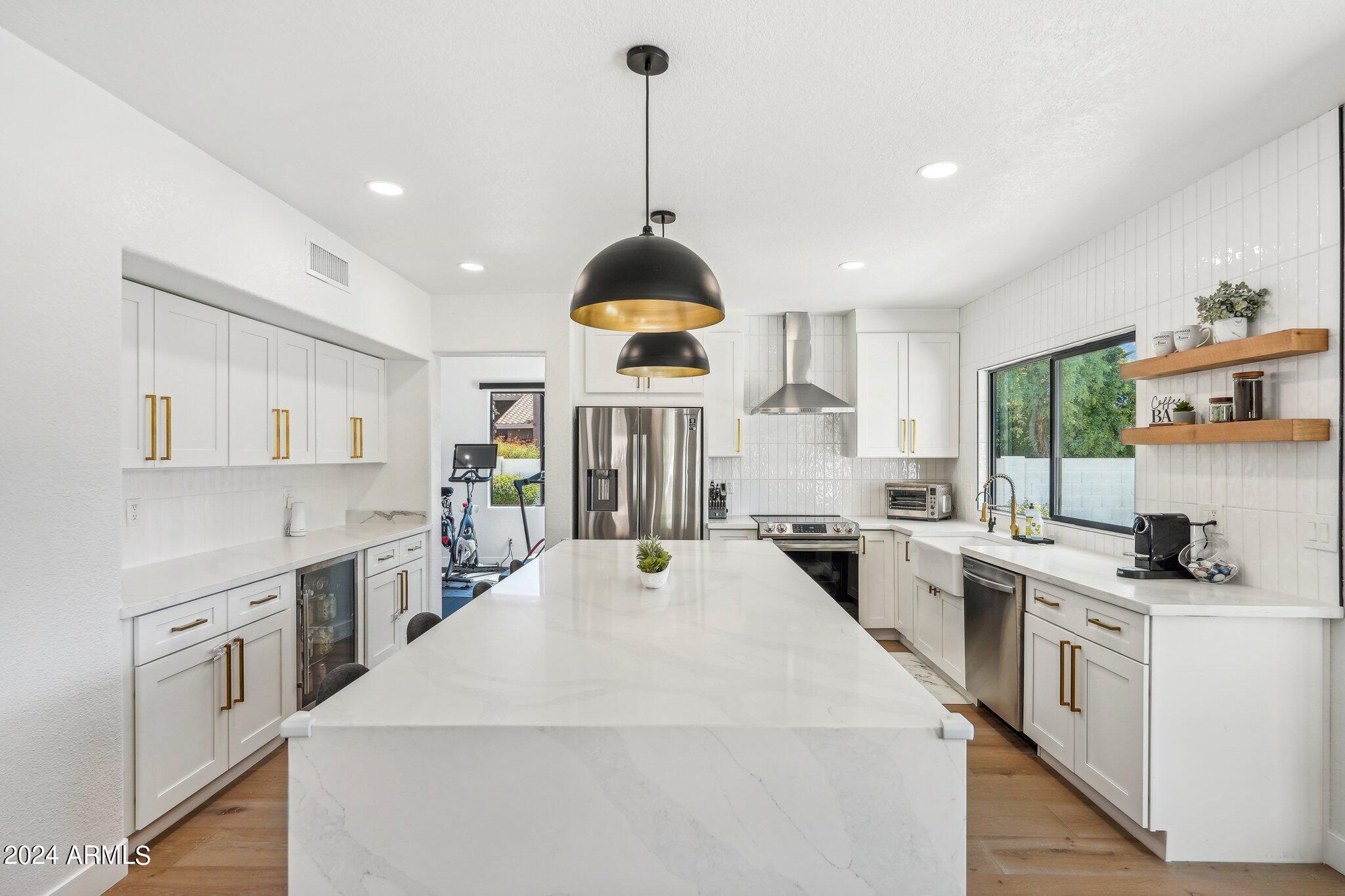 5347 E MICHELLE Drive