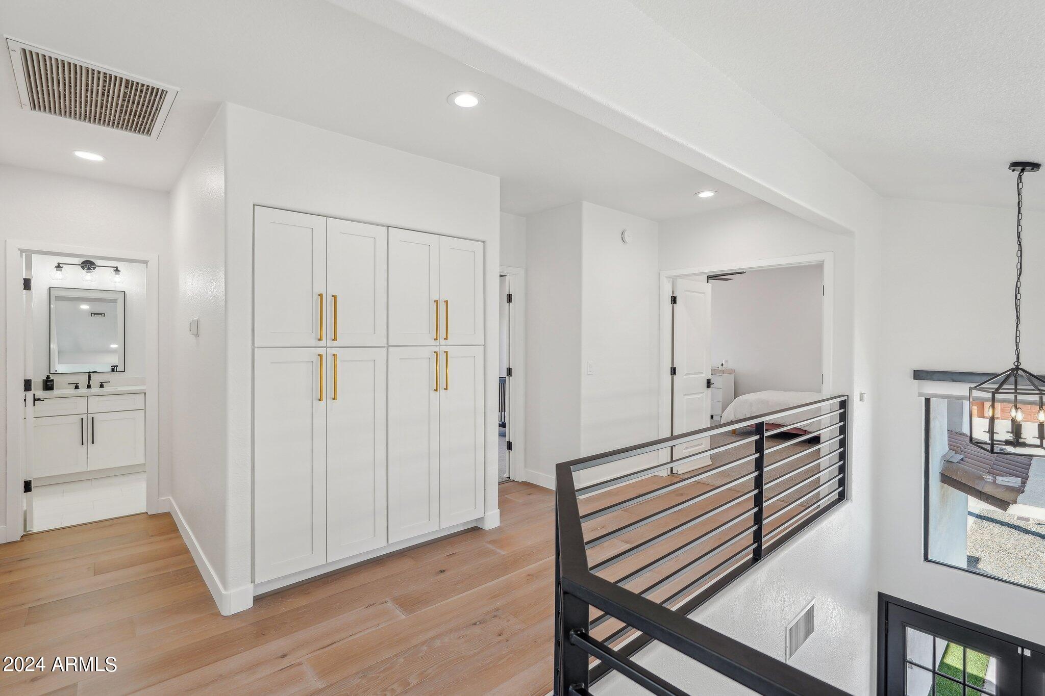 5347 E MICHELLE Drive