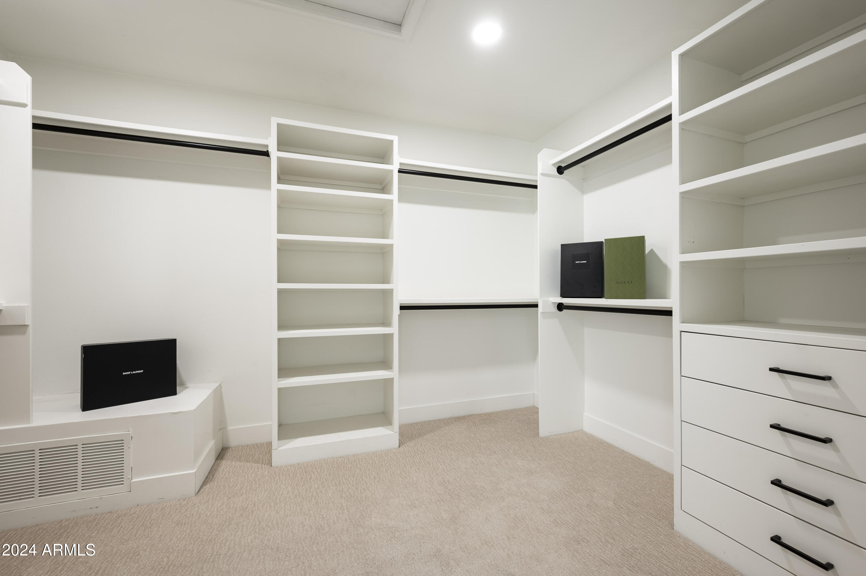 8507 E Vía De La Escuela --