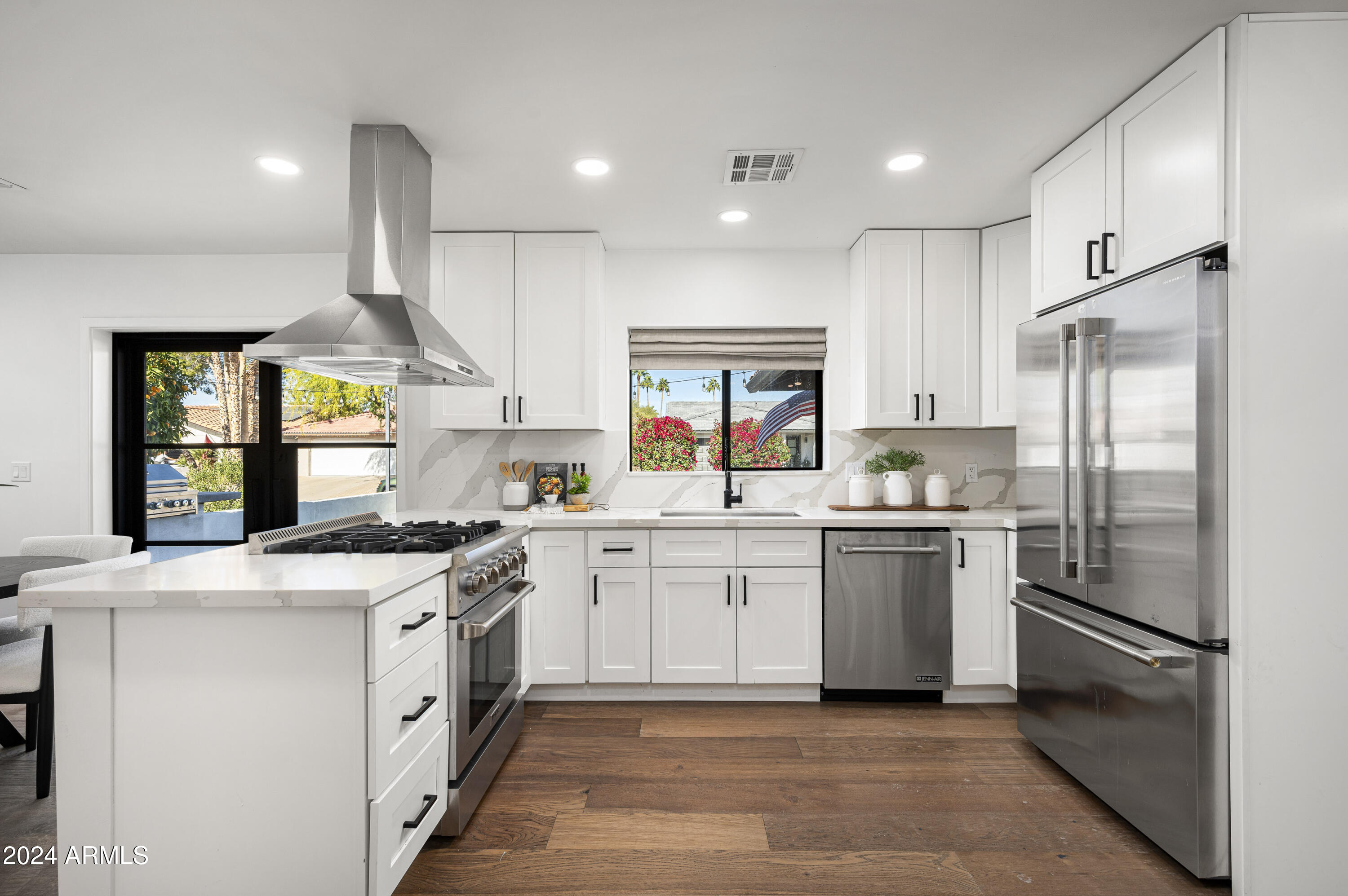 8507 E Vía De La Escuela --