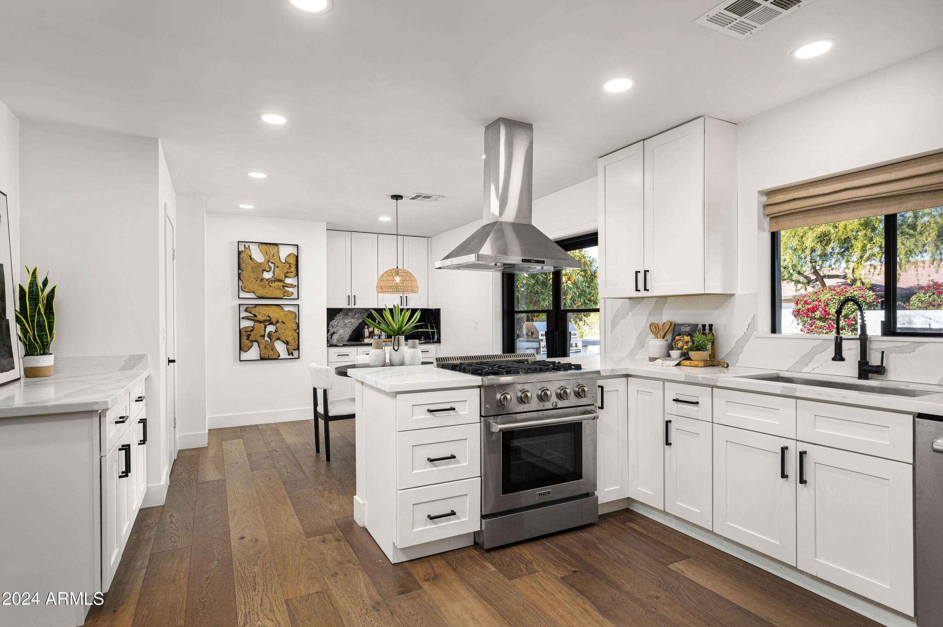 8507 E Vía De La Escuela --