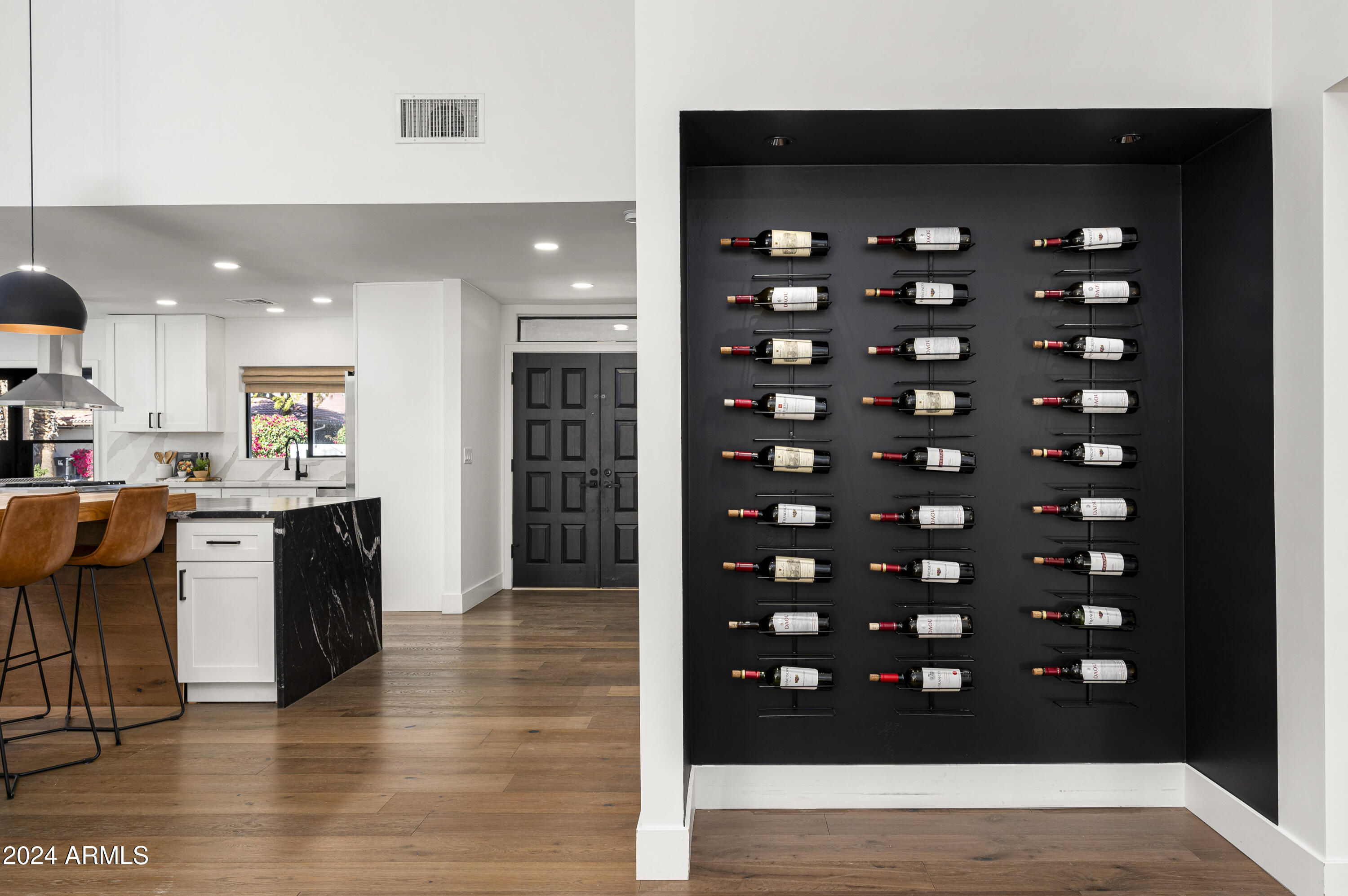 8507 E Vía De La Escuela --