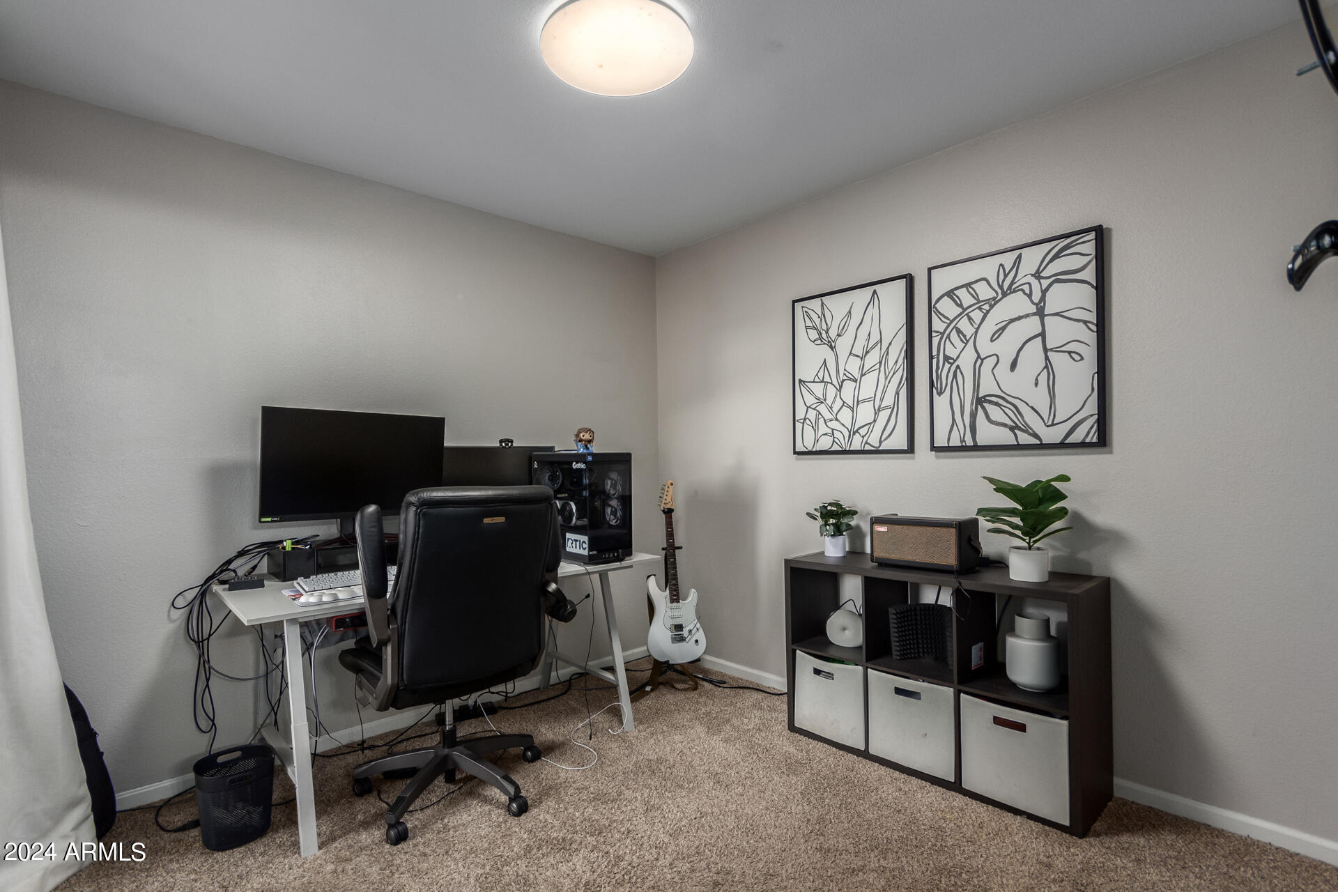 4916 E EDGEMONT Avenue