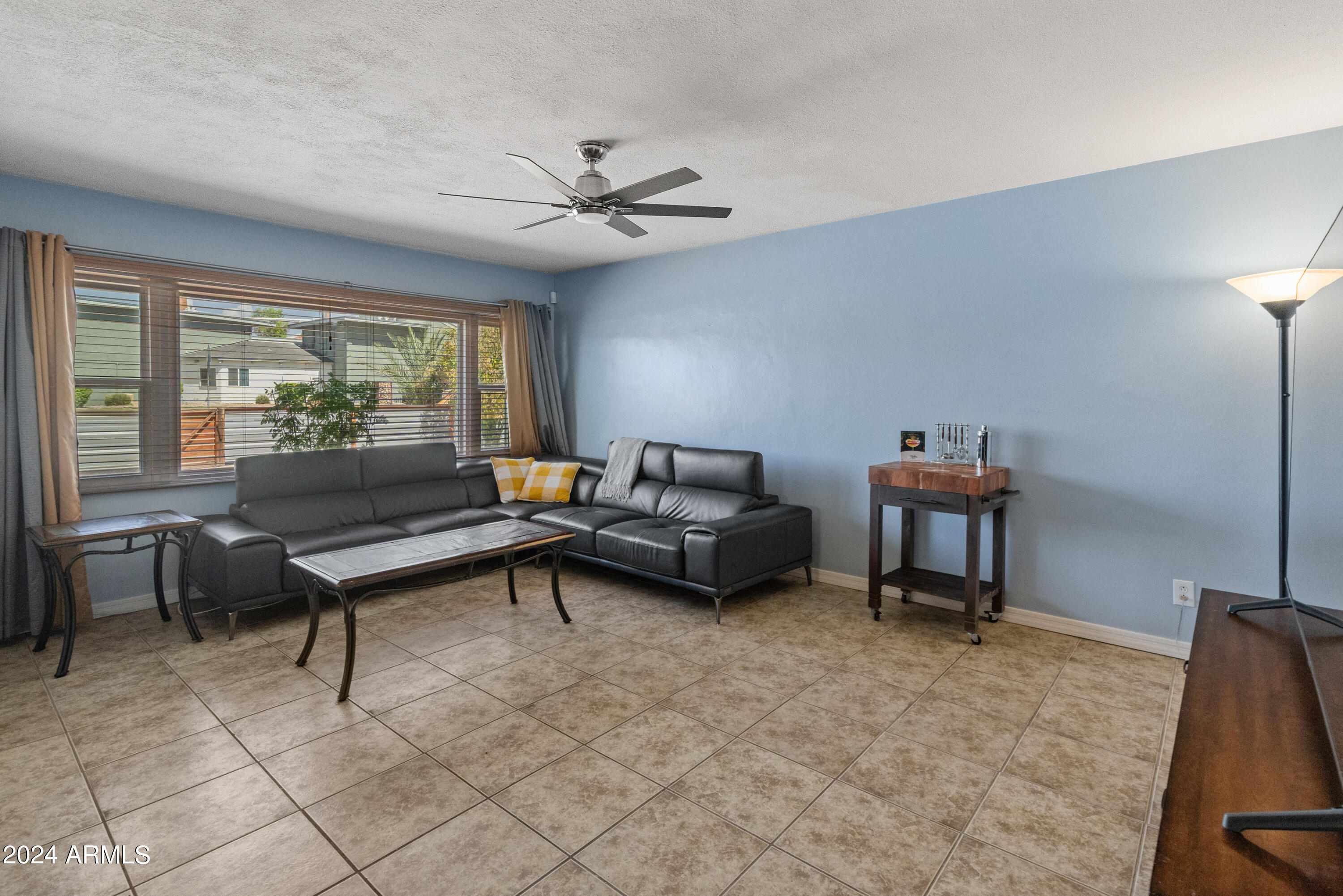 2801 E OSBORN Road