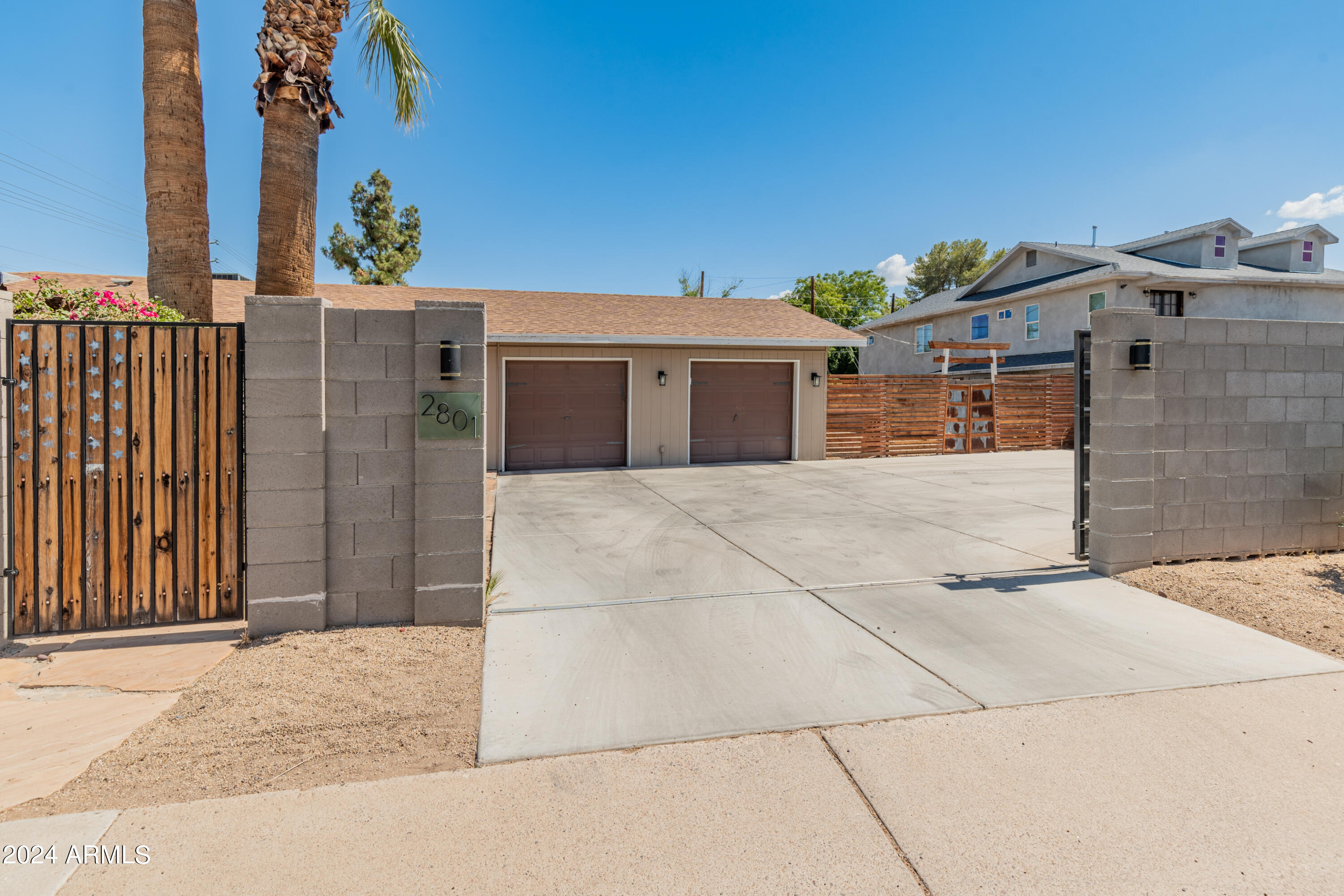 2801 E OSBORN Road